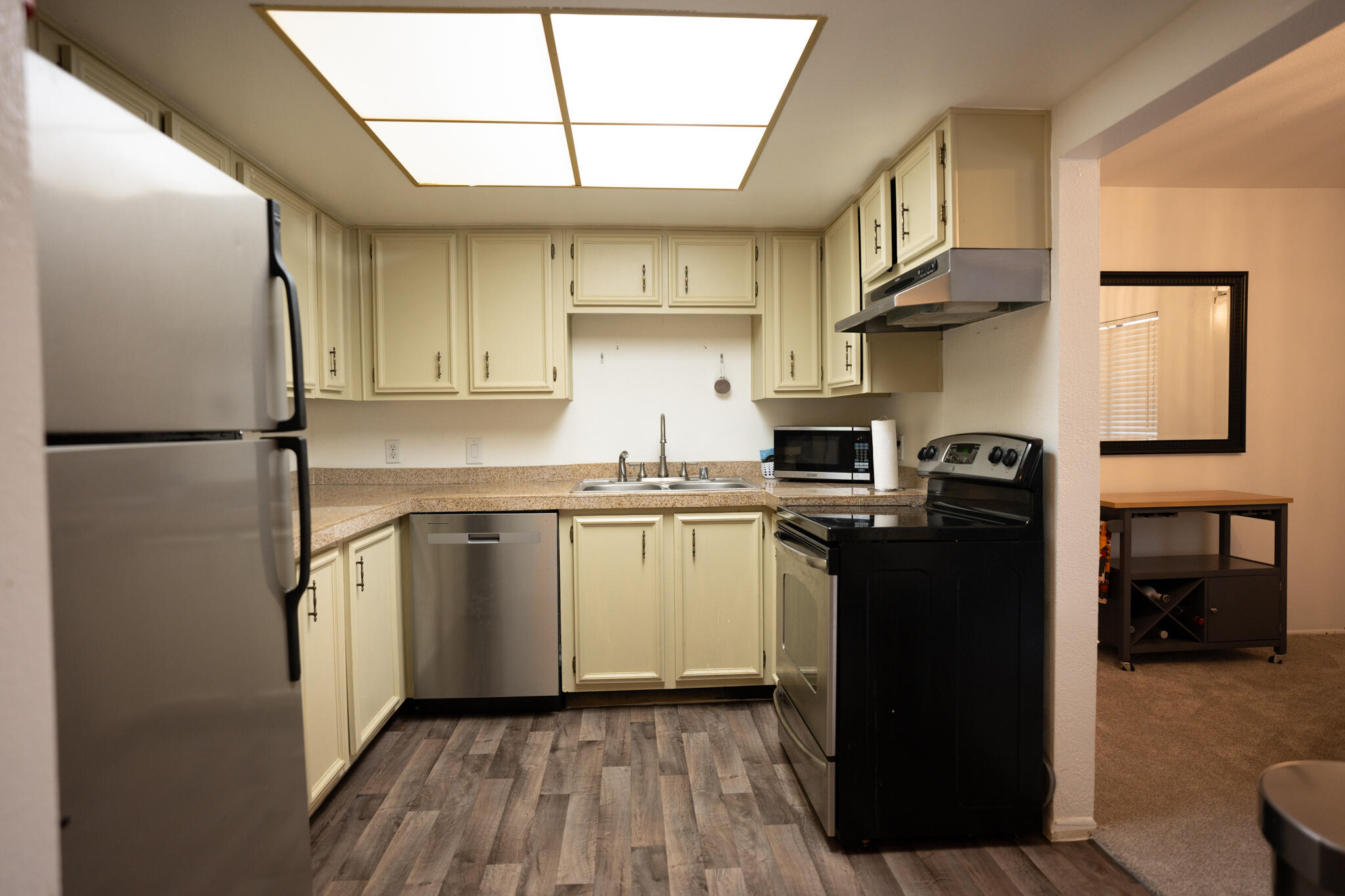 911 Country Club Drive SE F