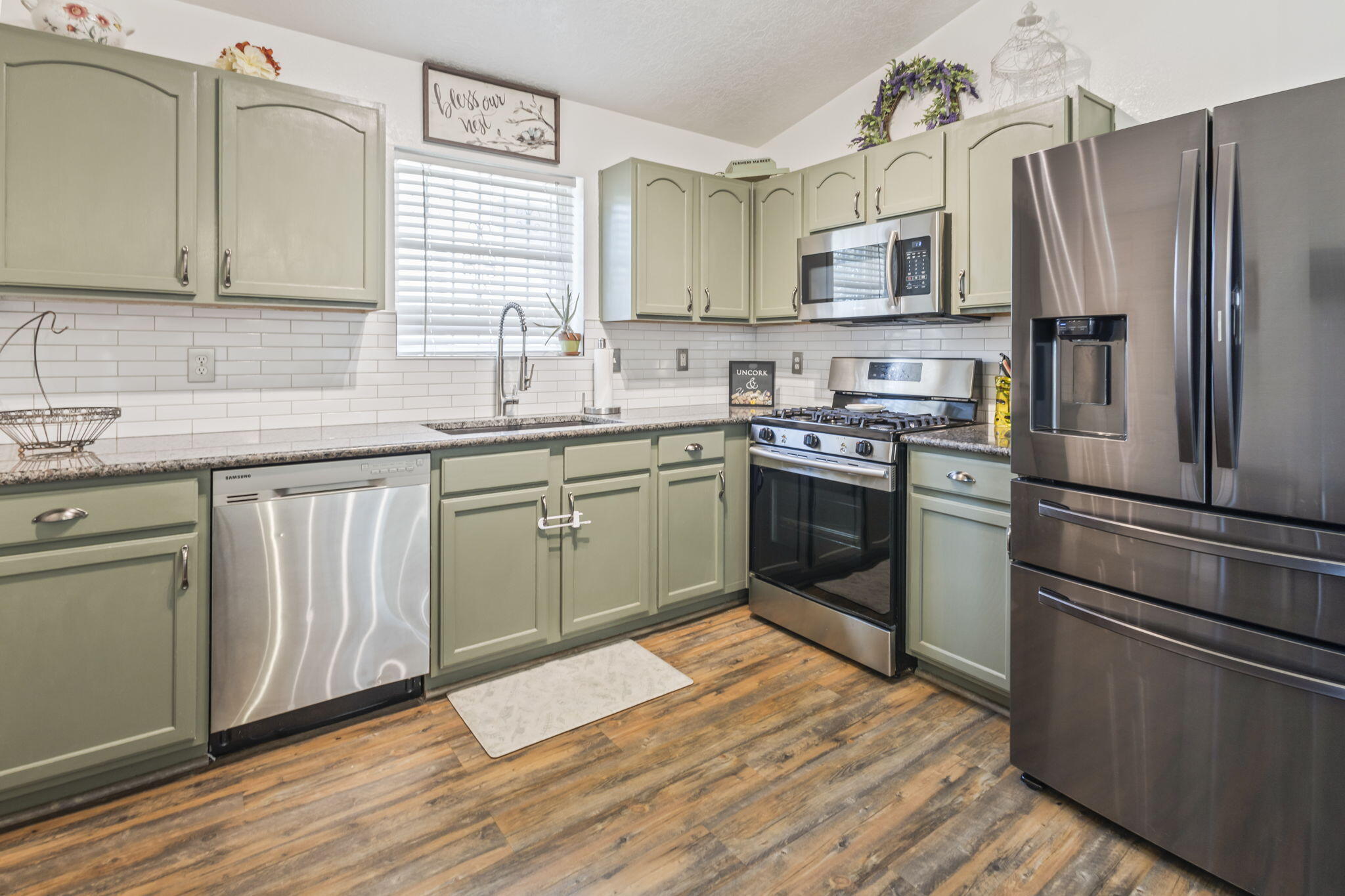 8728 Trotter Road SW