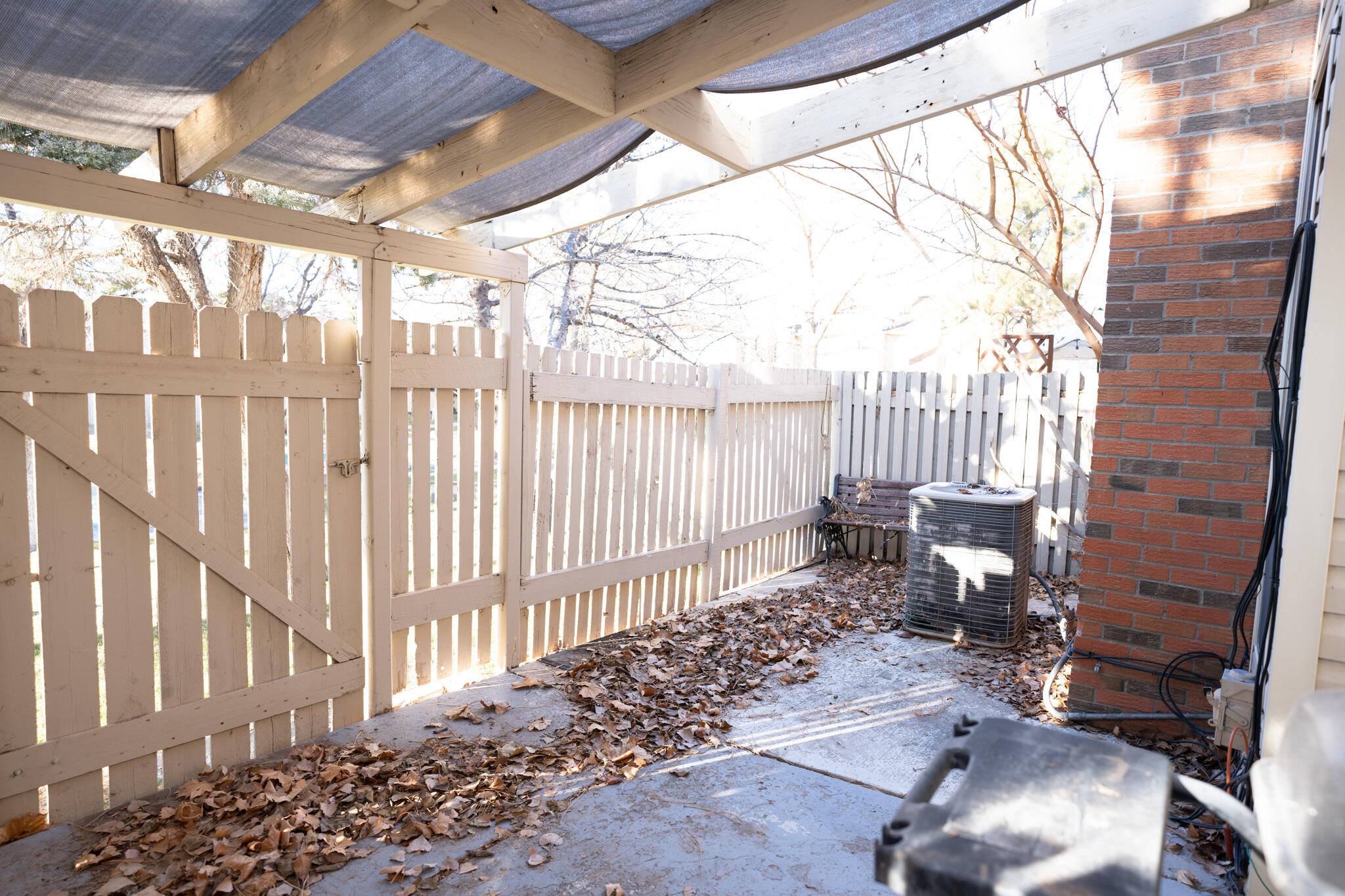 19 Lakeshore Drive NE