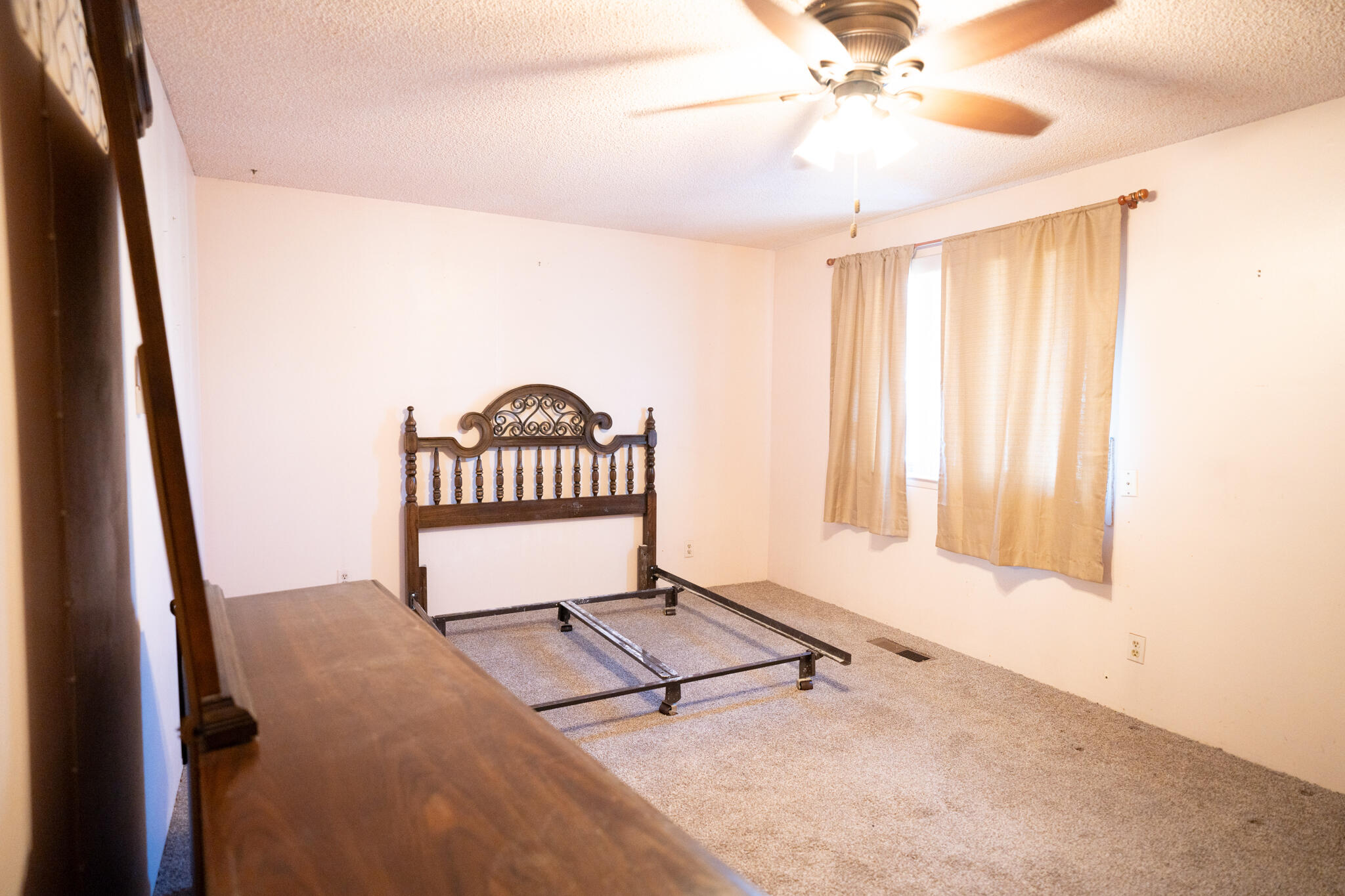 19 Lakeshore Drive NE