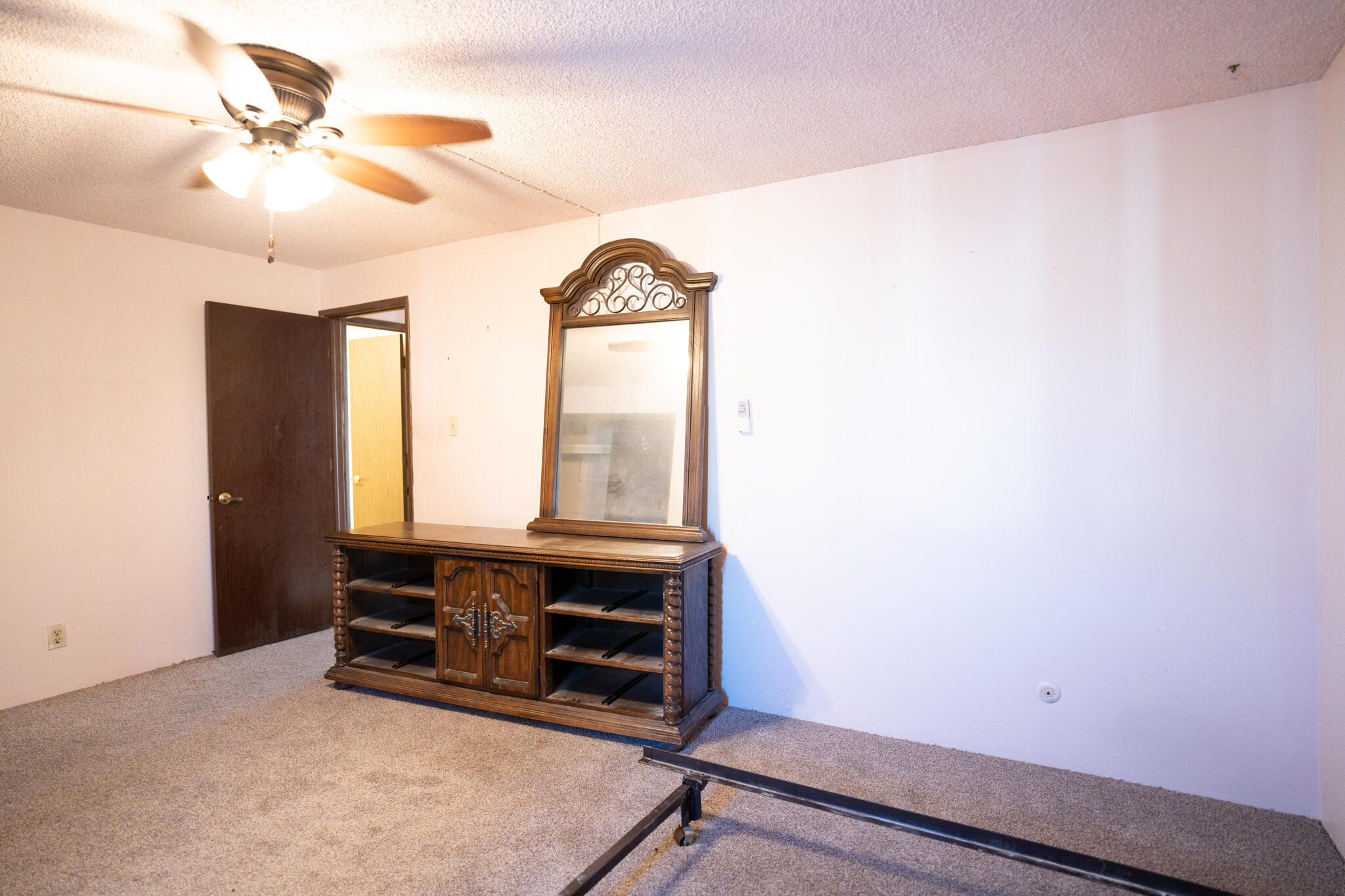 19 Lakeshore Drive NE