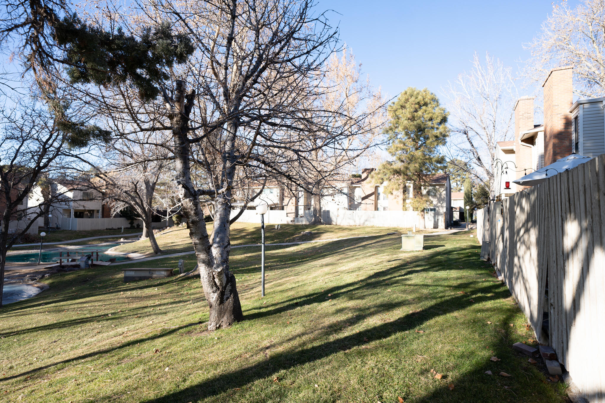 19 Lakeshore Drive NE