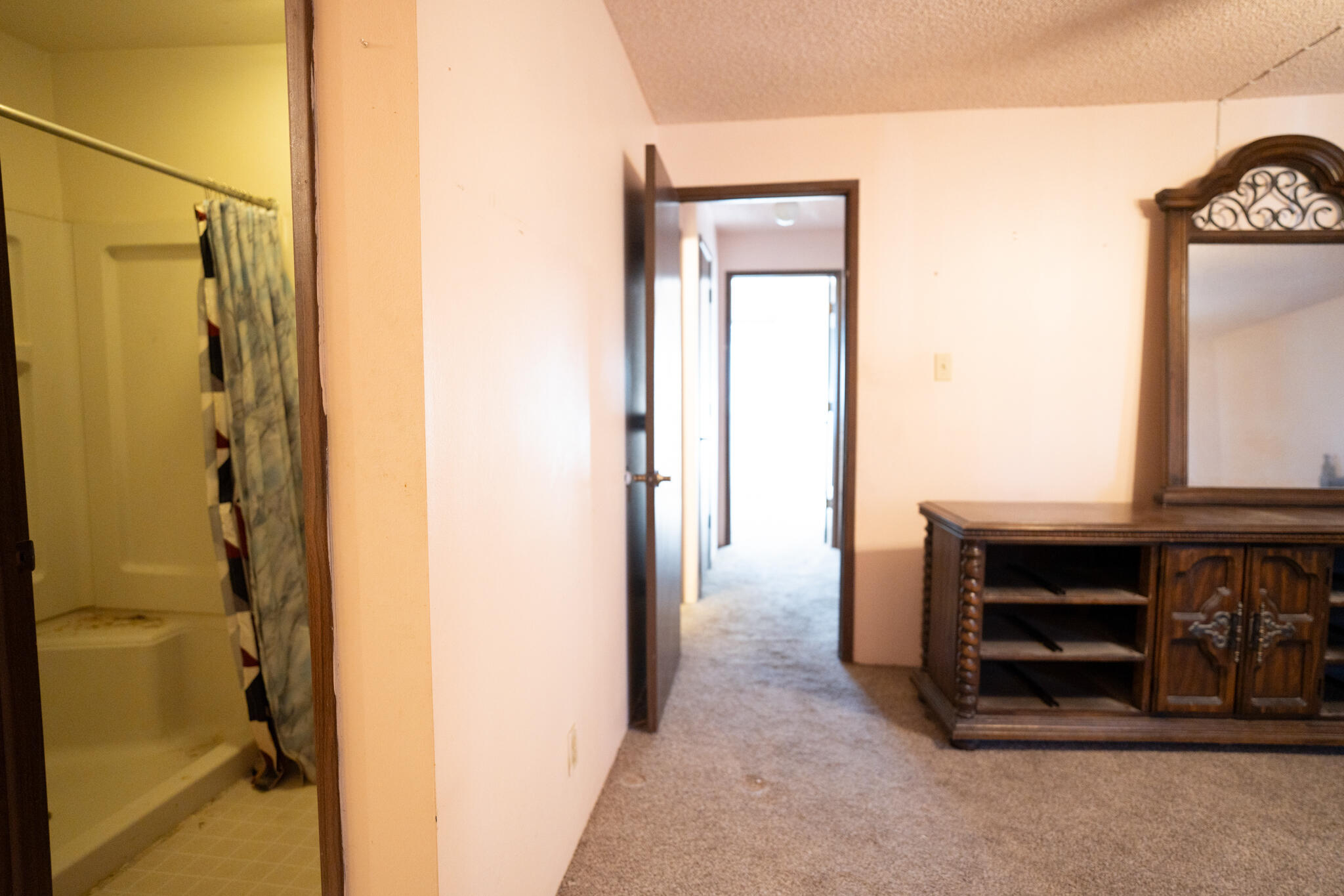 19 Lakeshore Drive NE