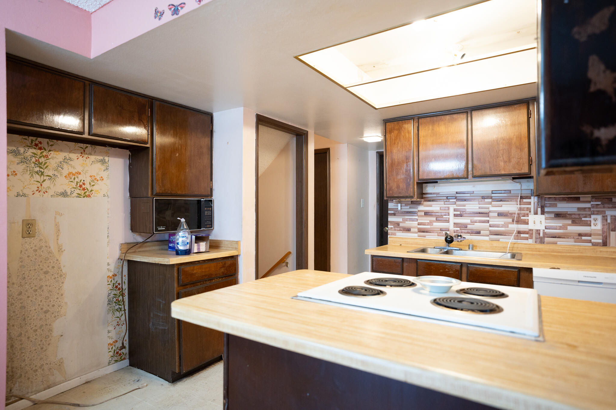 19 Lakeshore Drive NE