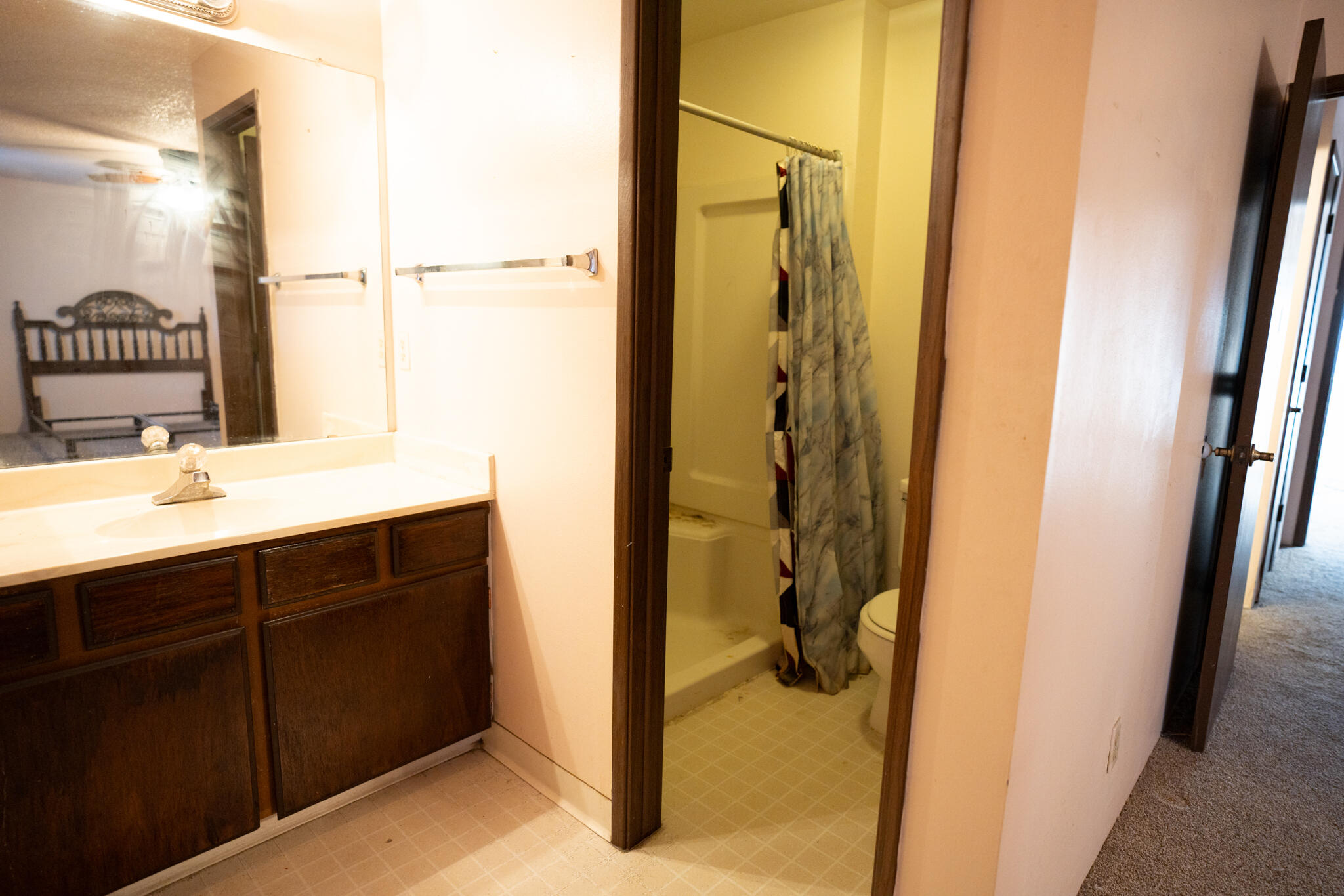 19 Lakeshore Drive NE