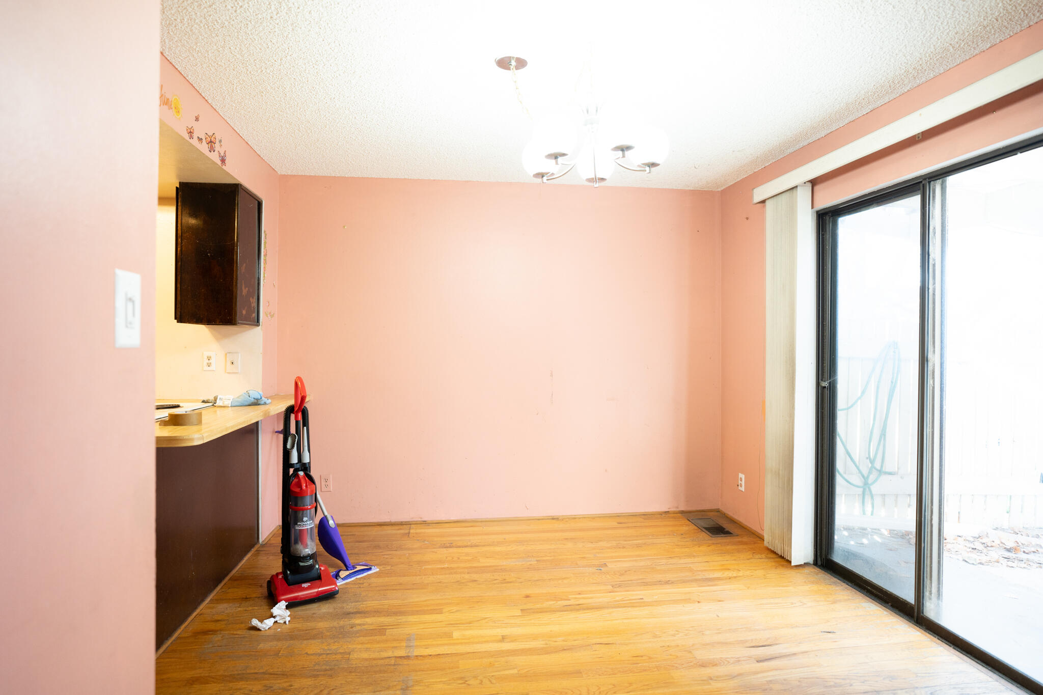 19 Lakeshore Drive NE