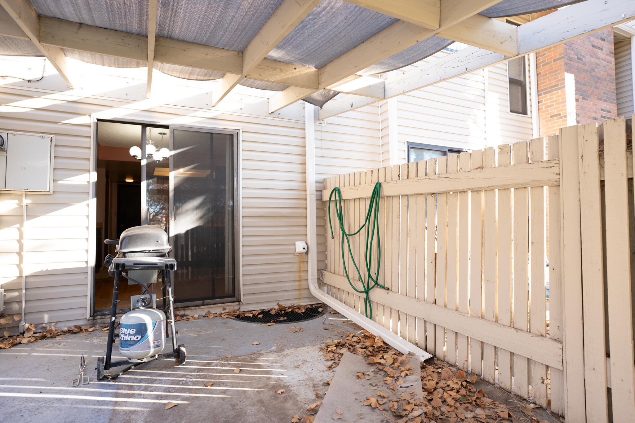 19 Lakeshore Drive NE