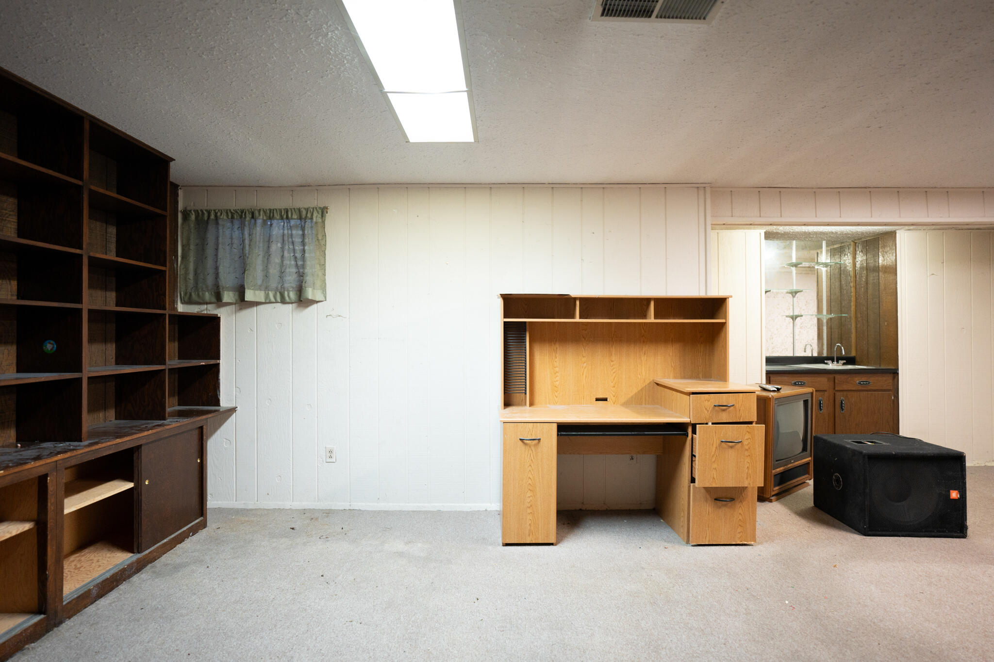 19 Lakeshore Drive NE