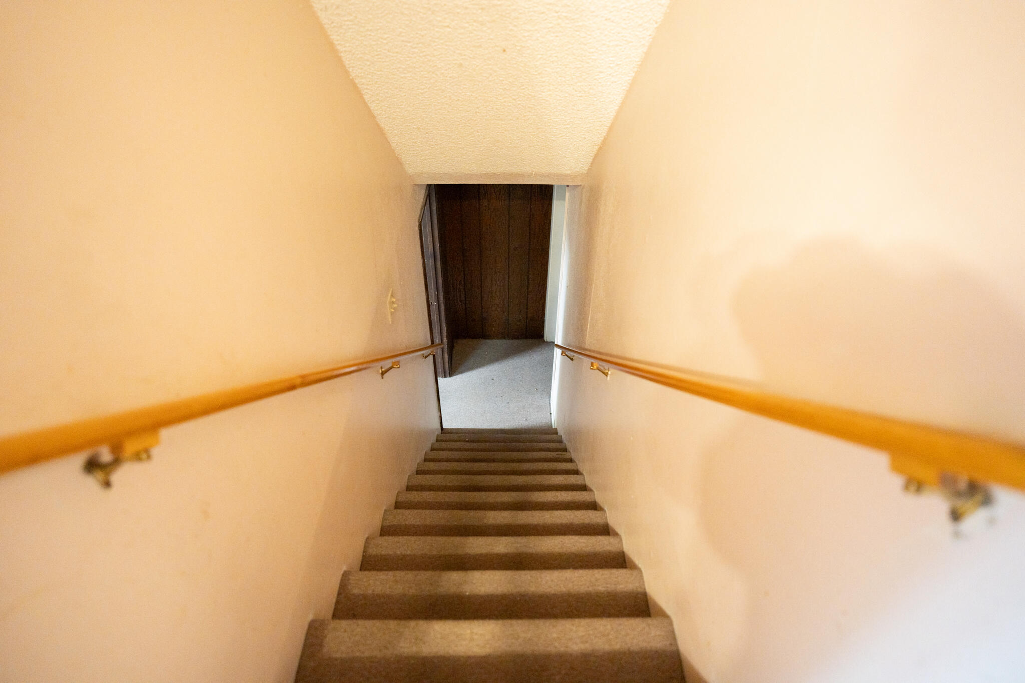 19 Lakeshore Drive NE