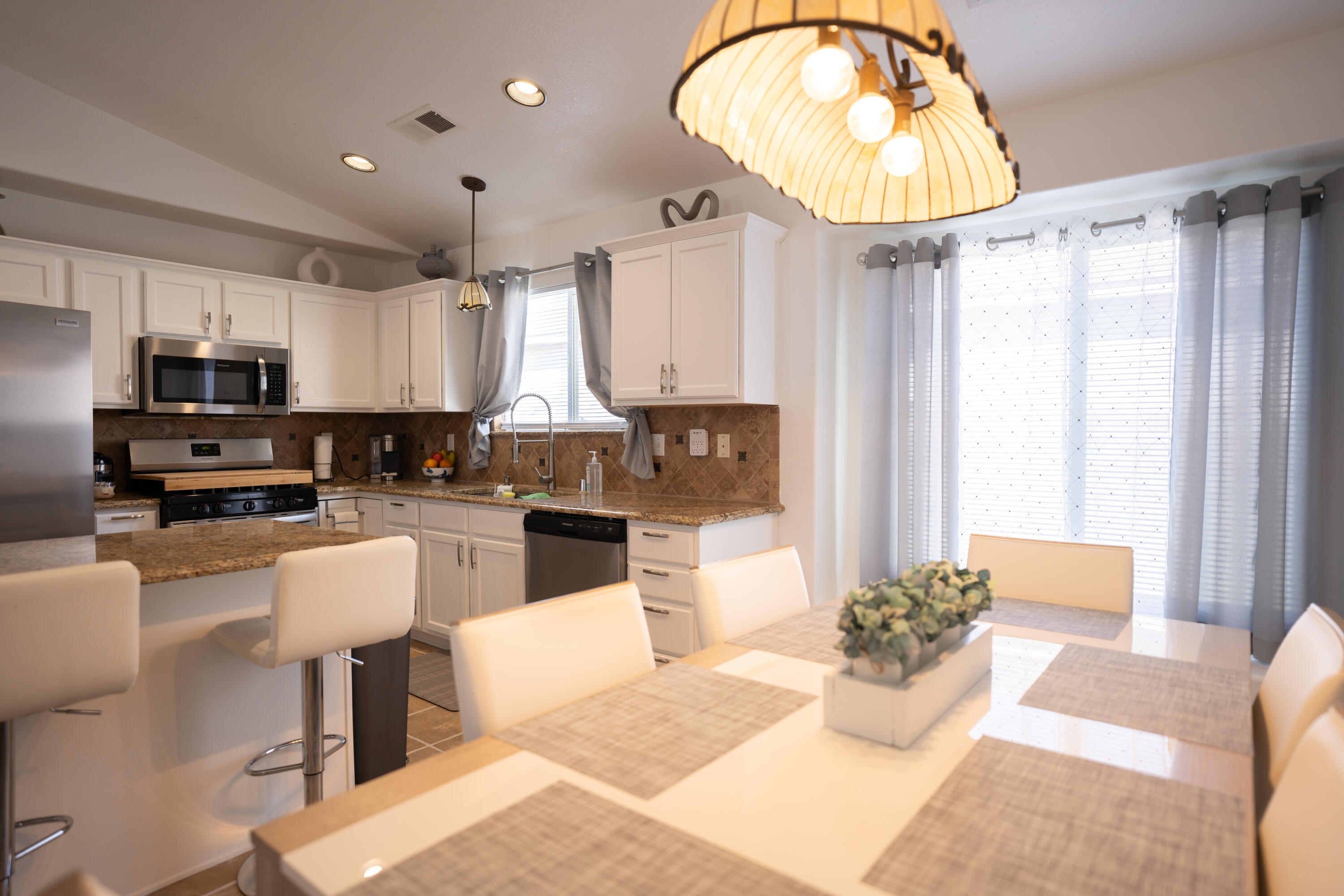 3325 Hunters Meadows Circle NE