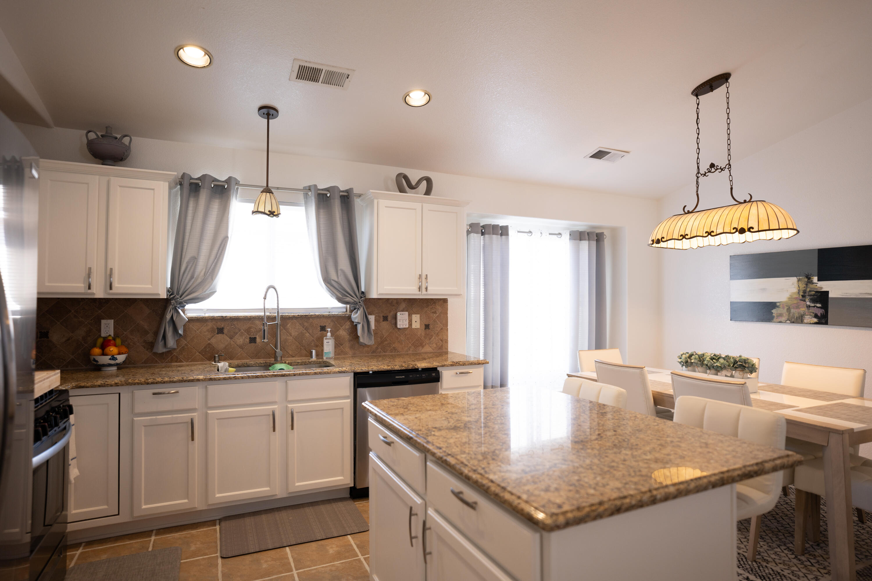 3325 Hunters Meadows Circle NE