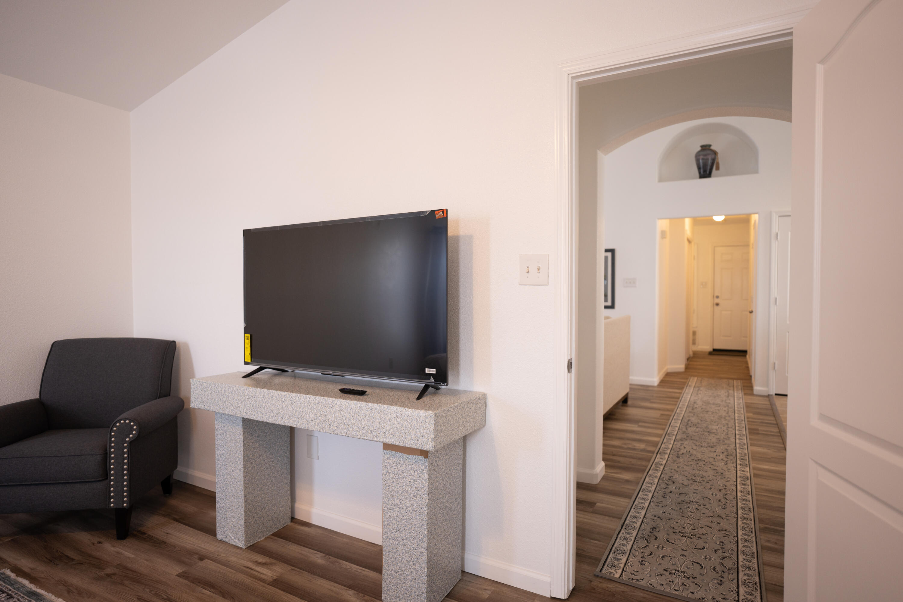 3325 Hunters Meadows Circle NE