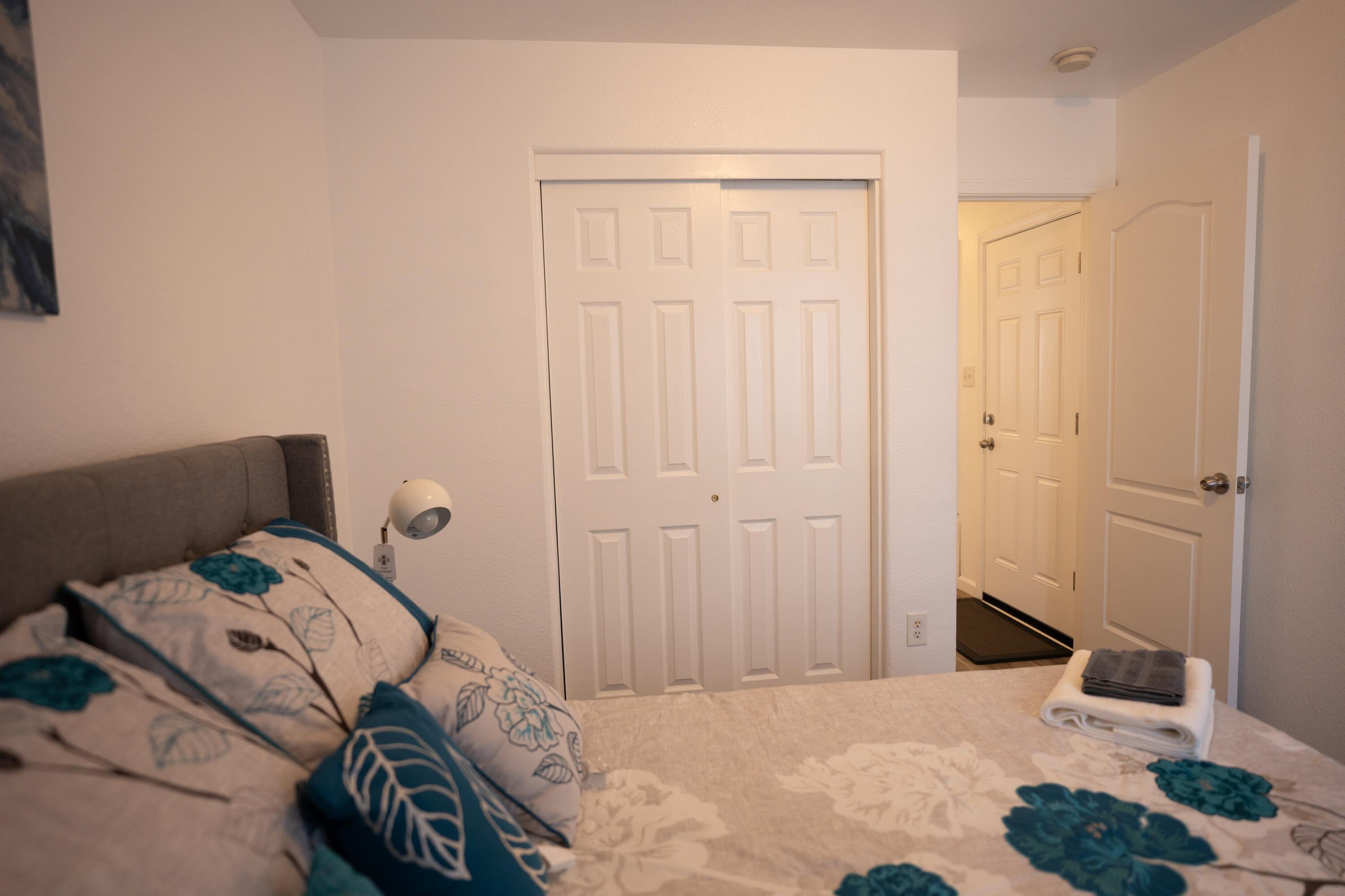 3325 Hunters Meadows Circle NE