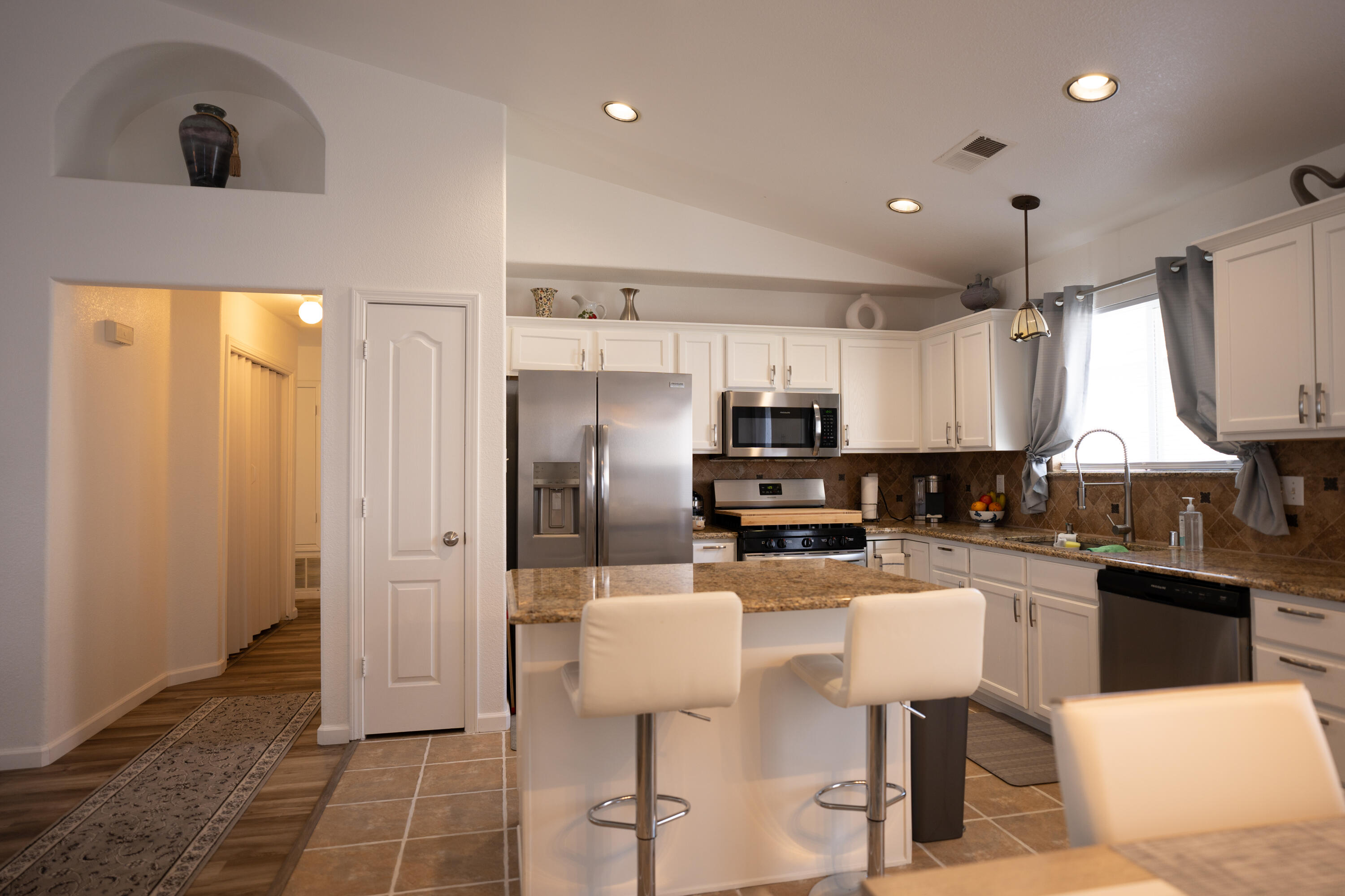 3325 Hunters Meadows Circle NE