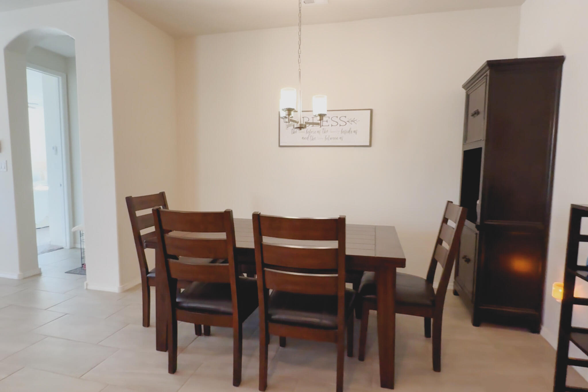 4333 Golden Eagle NE