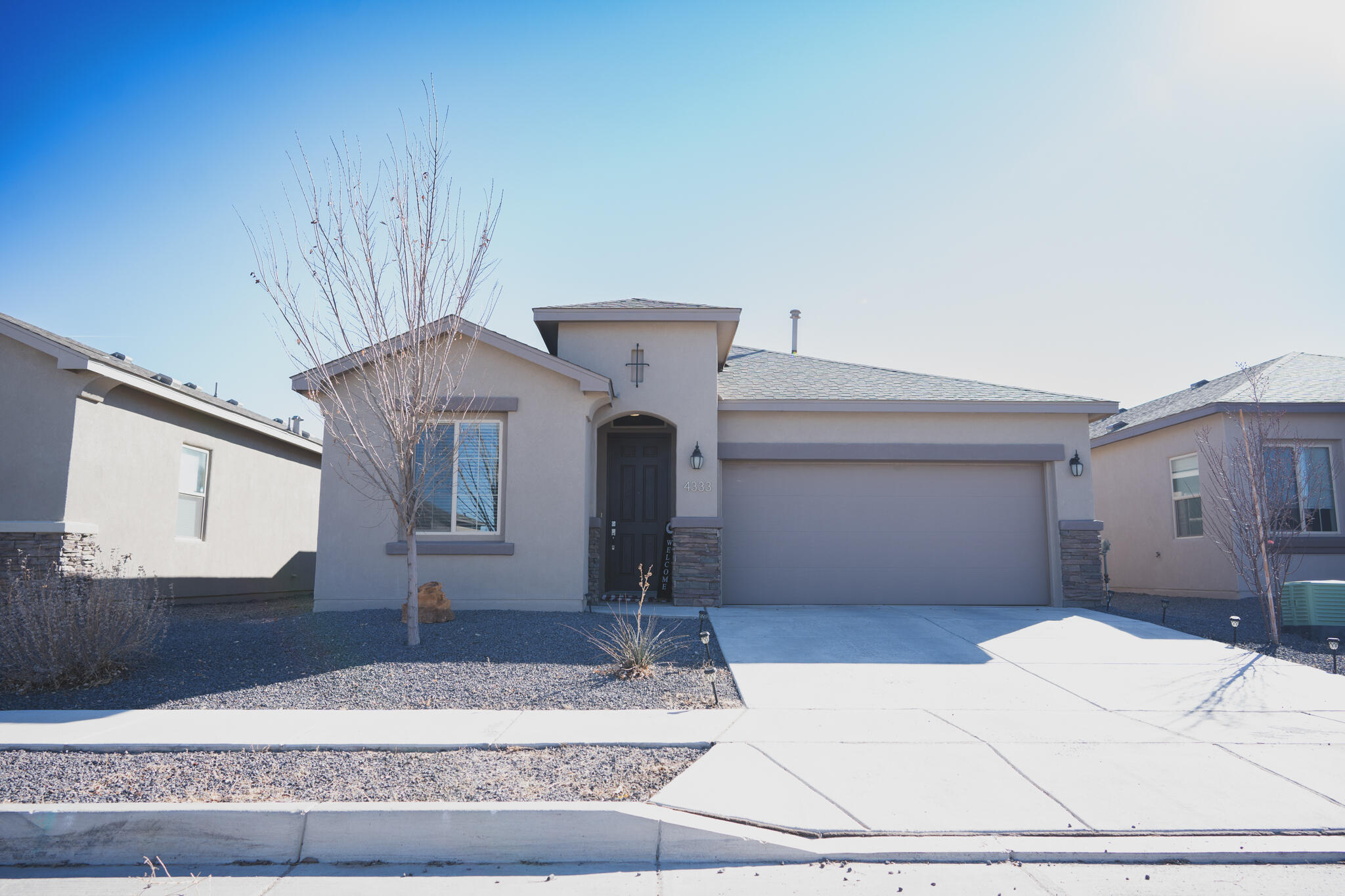 4333 Golden Eagle NE