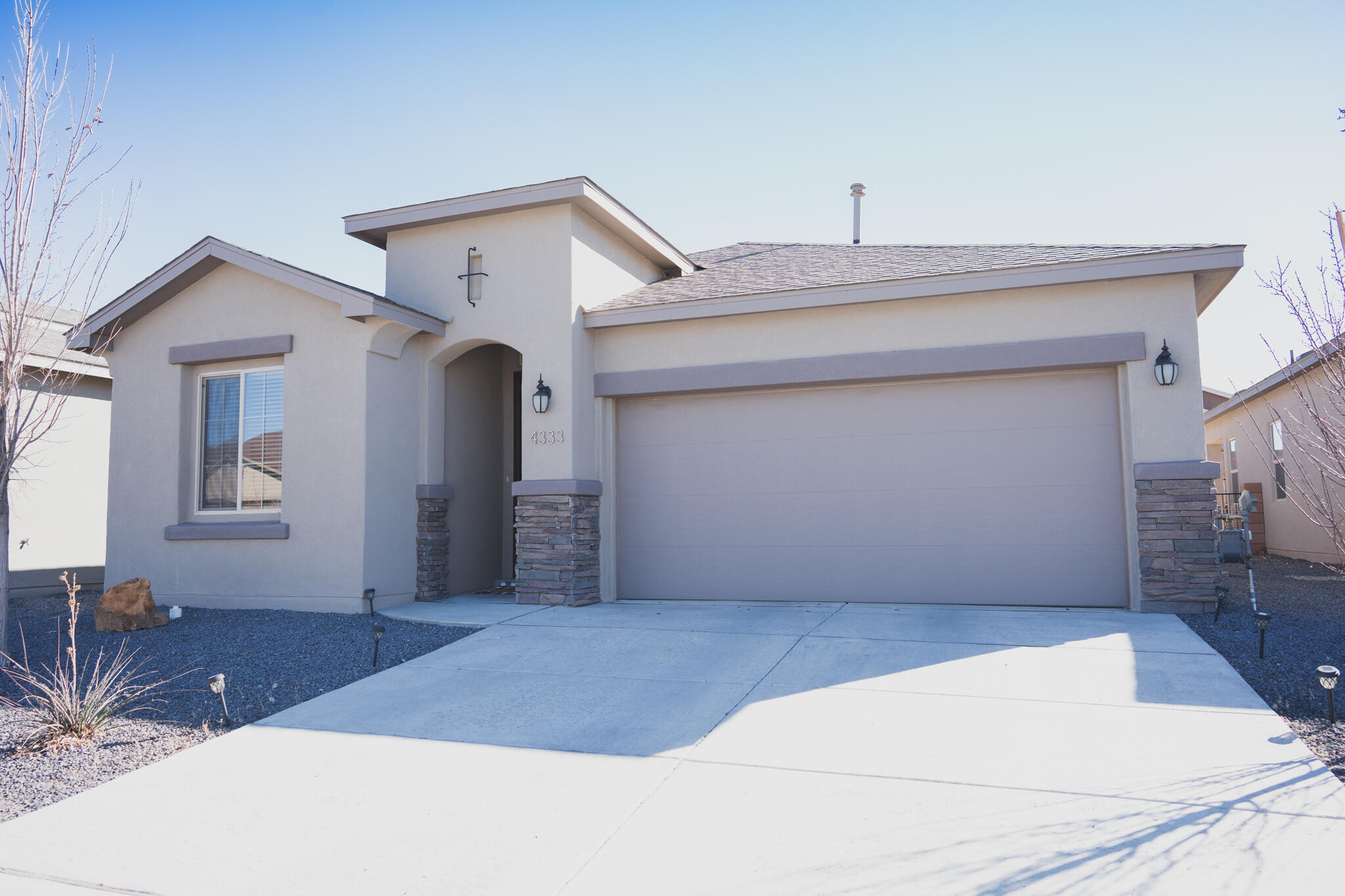 4333 Golden Eagle NE