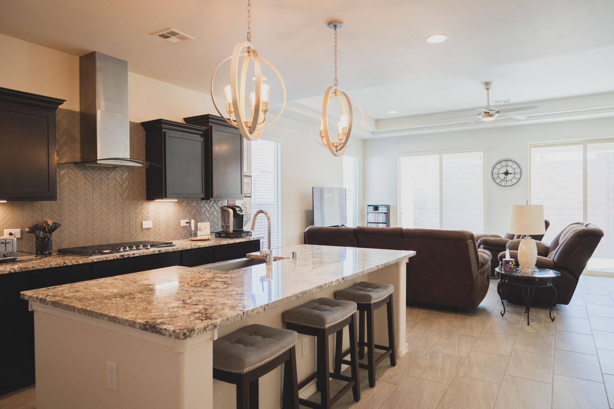 4333 Golden Eagle NE