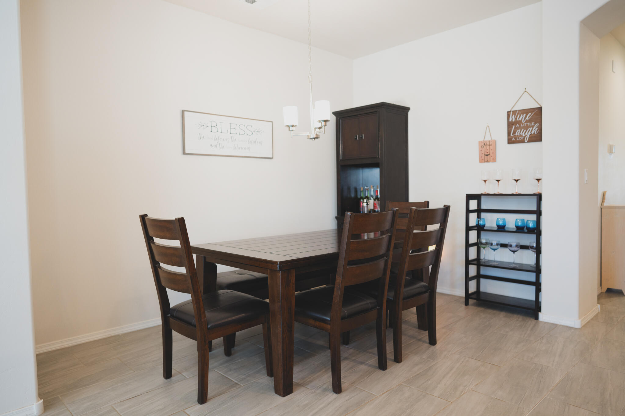 4333 Golden Eagle NE