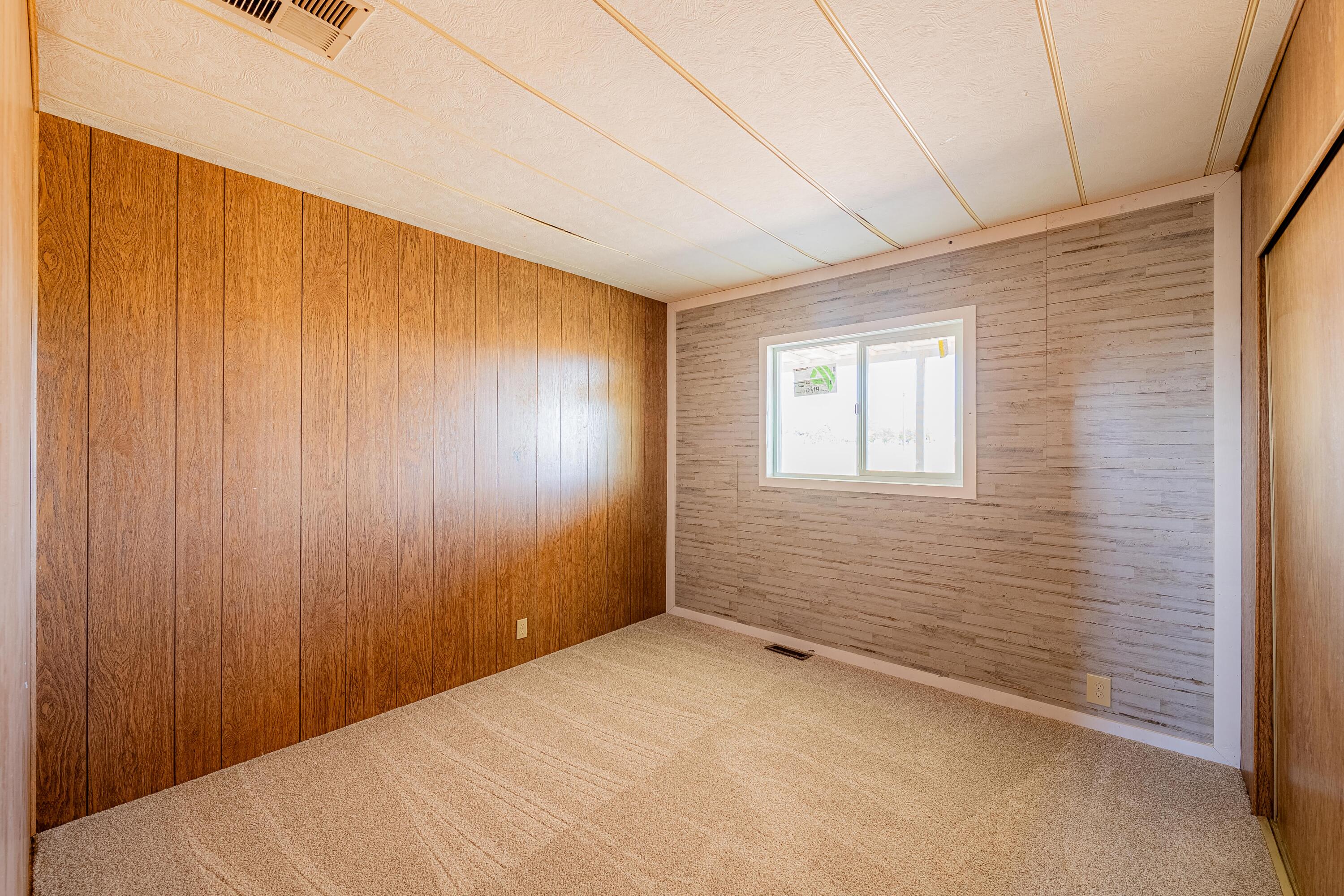 10 MEADOW LAKE Court