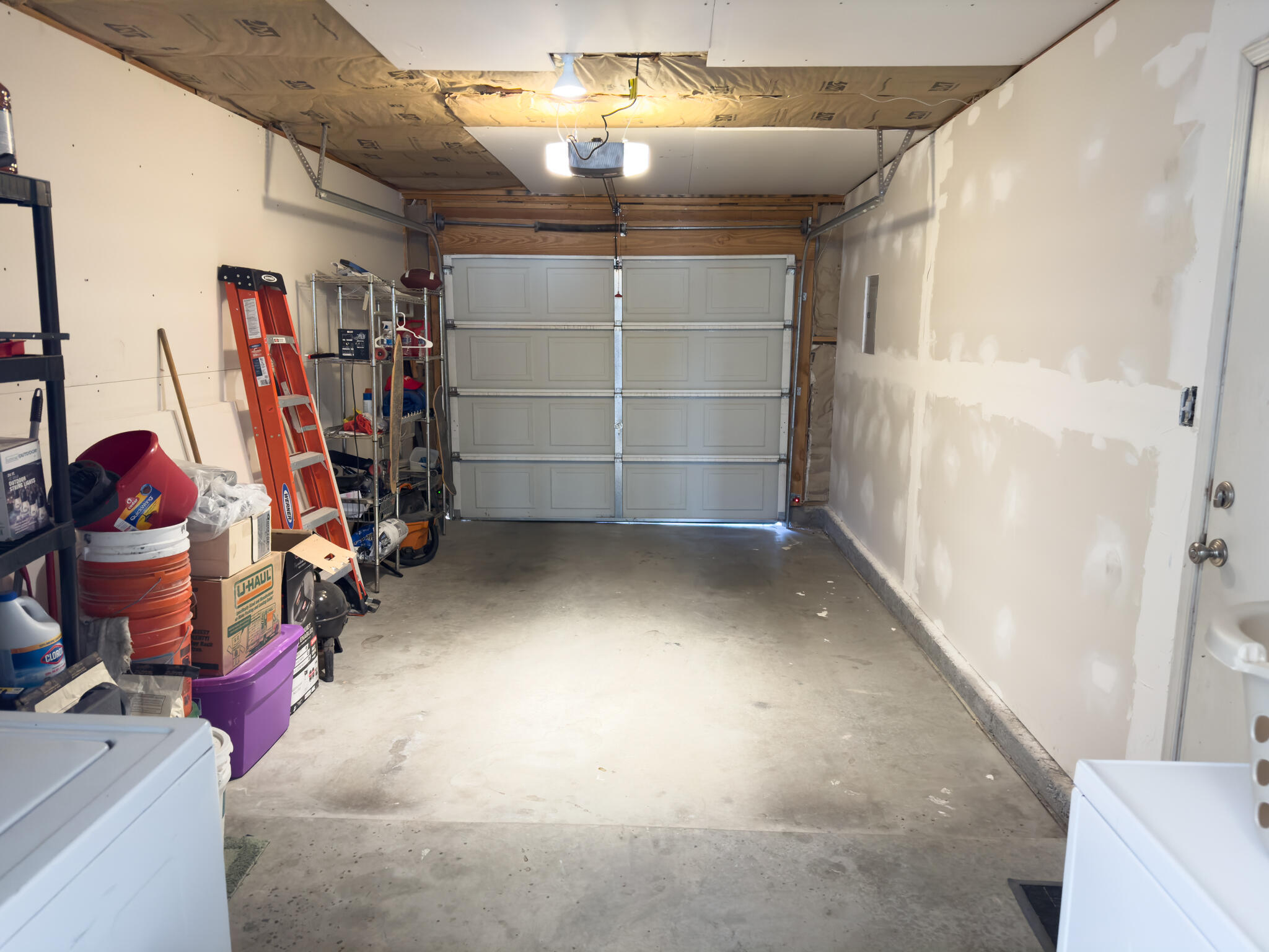 1960 Strawberry Drive NE