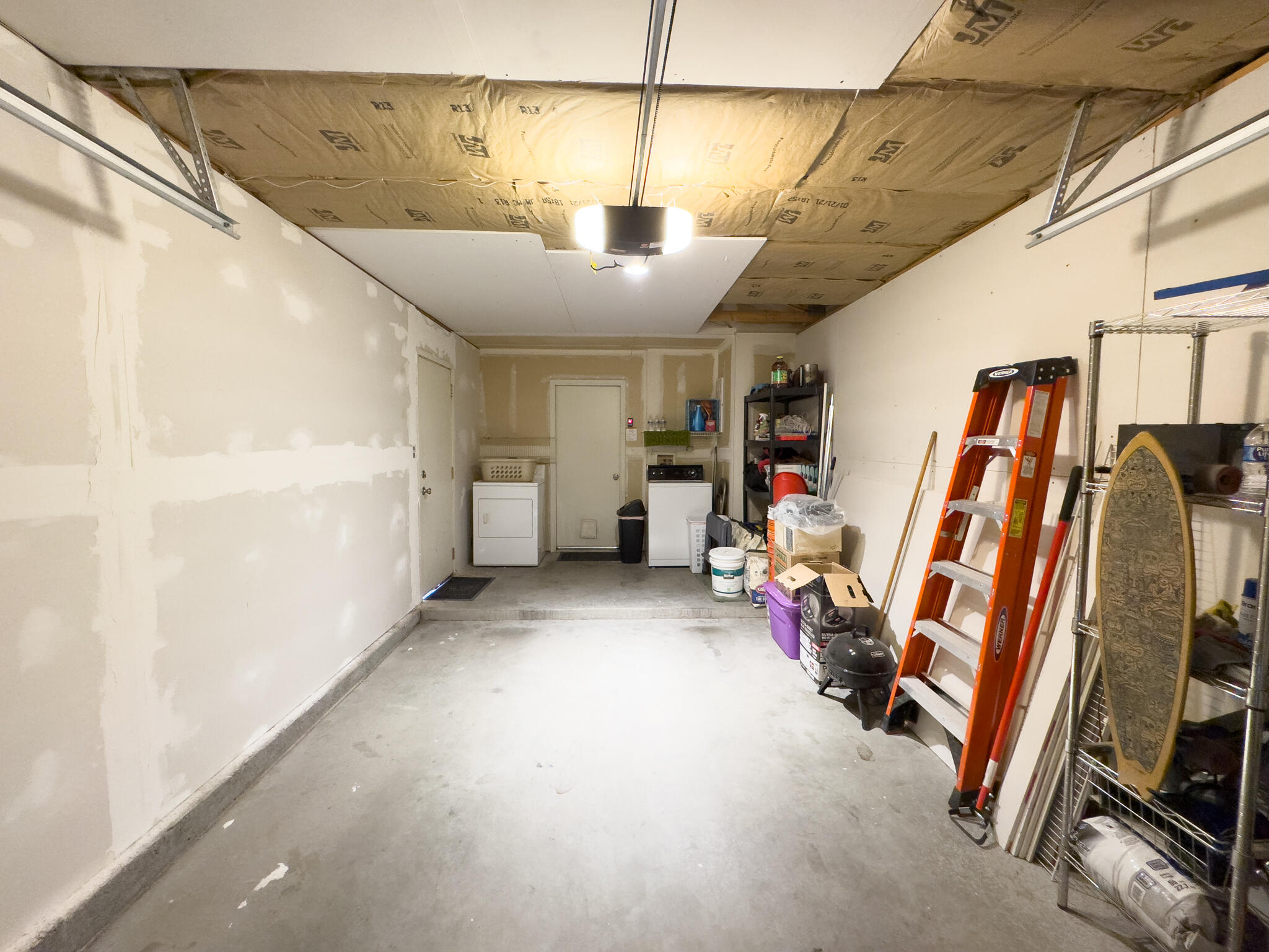 1960 Strawberry Drive NE