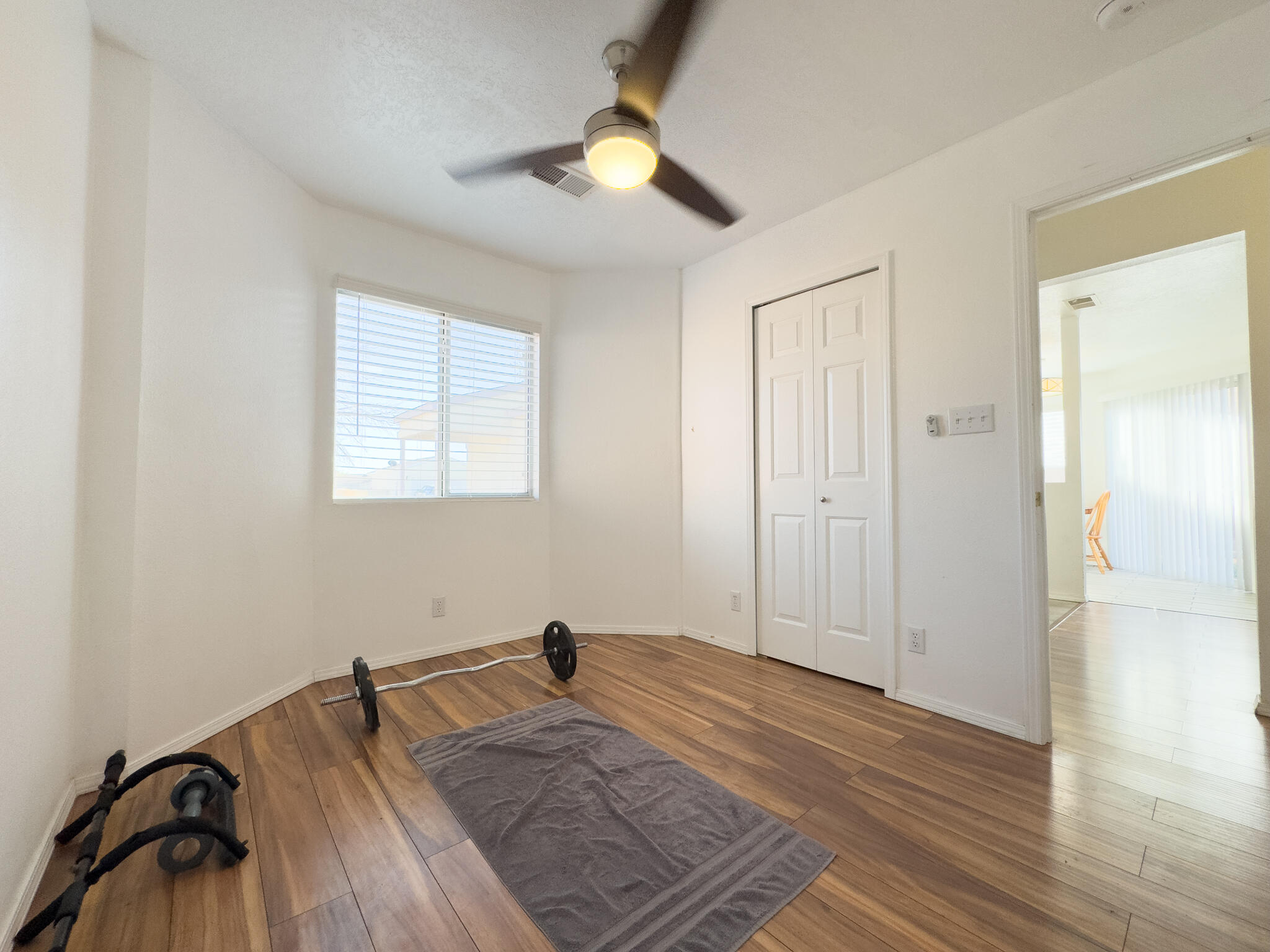 1960 Strawberry Drive NE