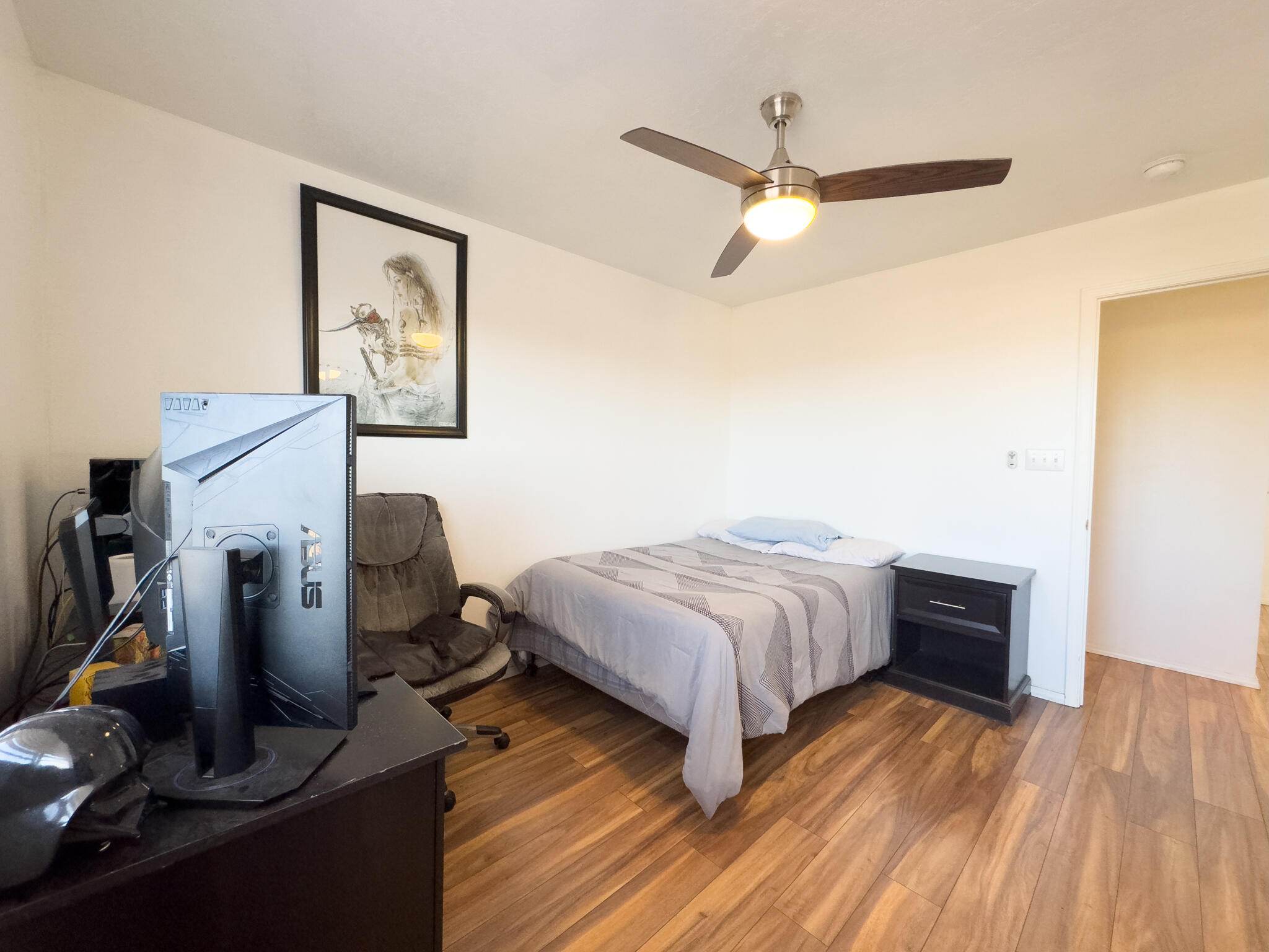 1960 Strawberry Drive NE