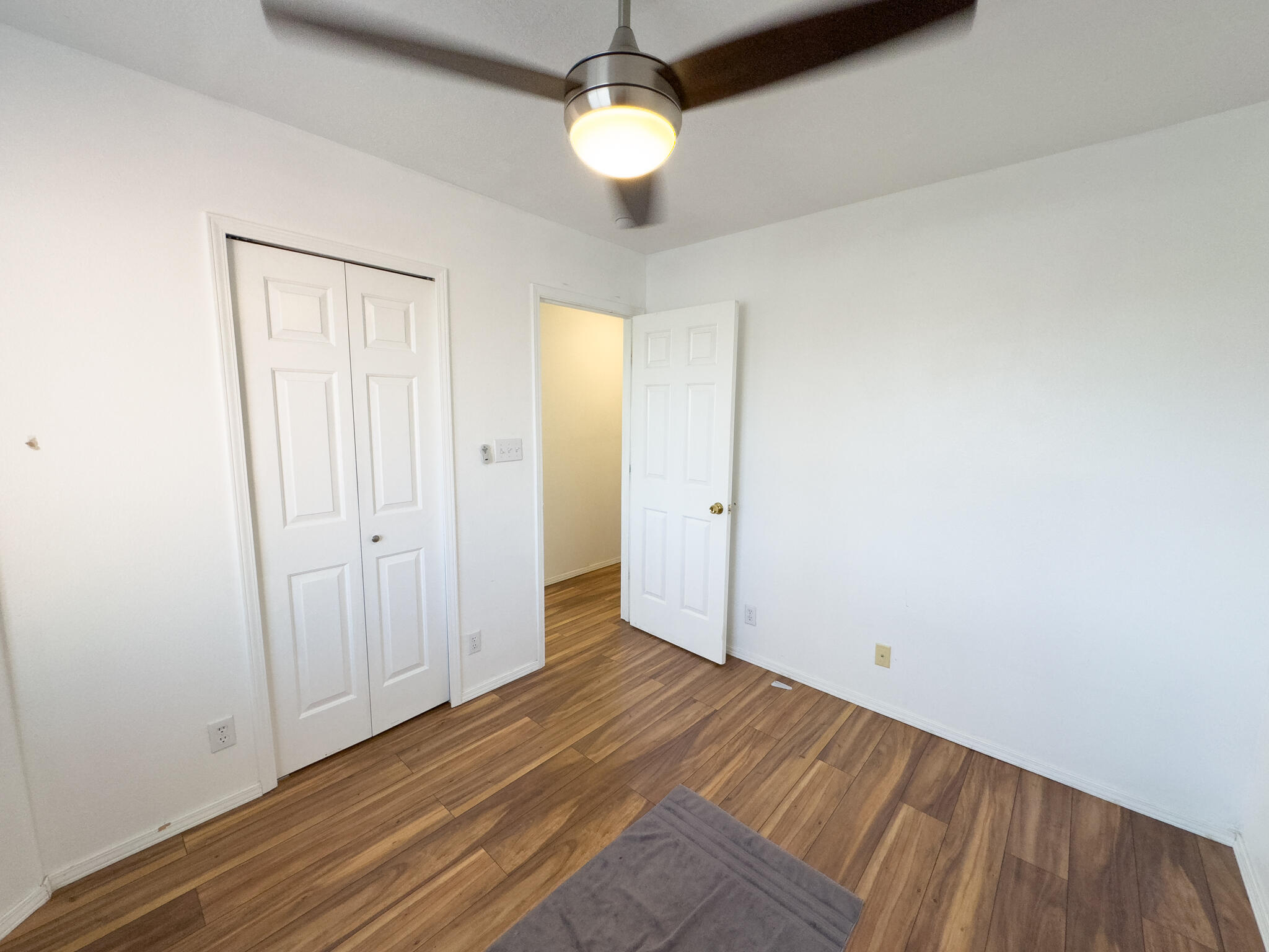 1960 Strawberry Drive NE