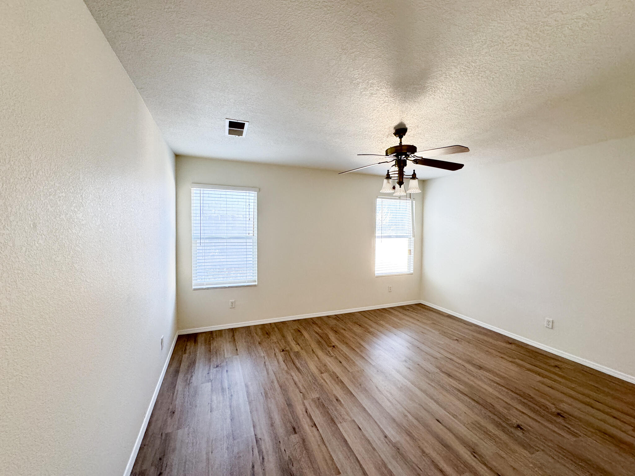 6147 Park S Place NW