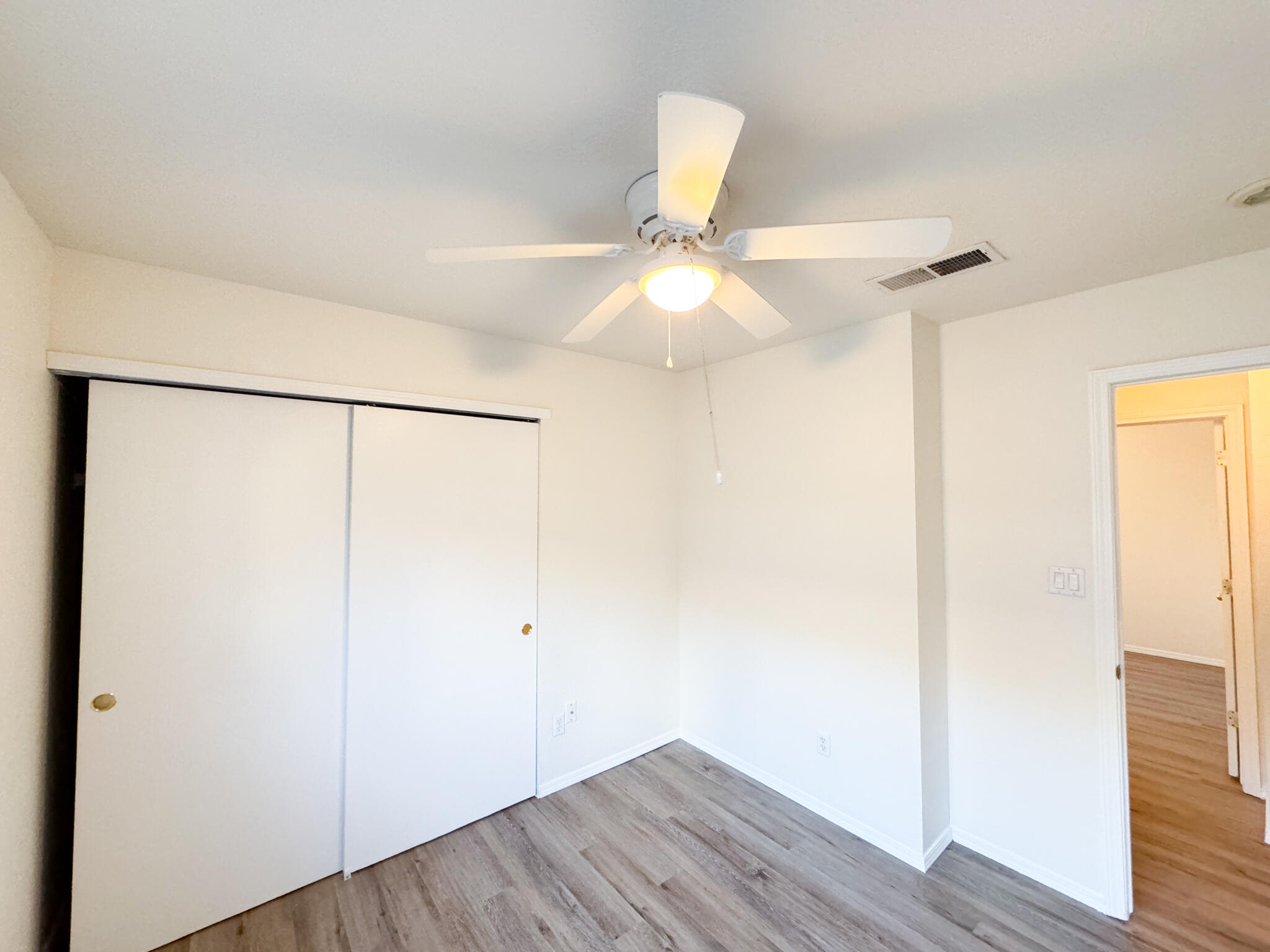 6147 Park S Place NW