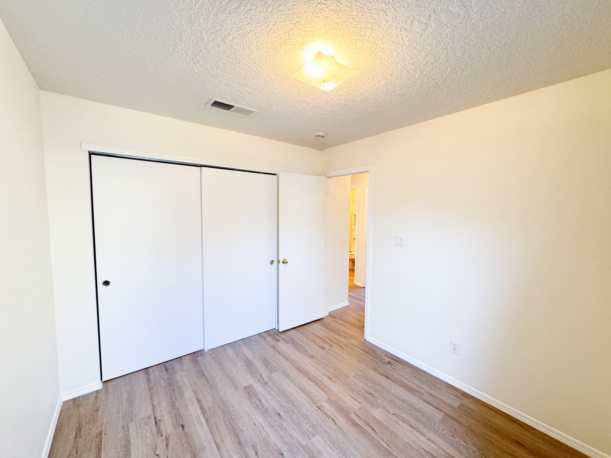 6147 Park S Place NW