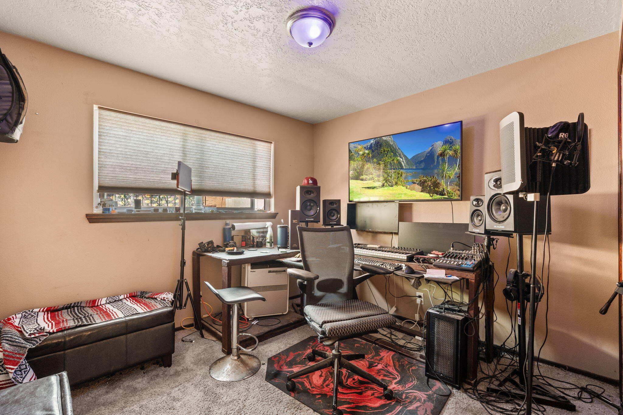 820 Loma Hermosa Drive NW