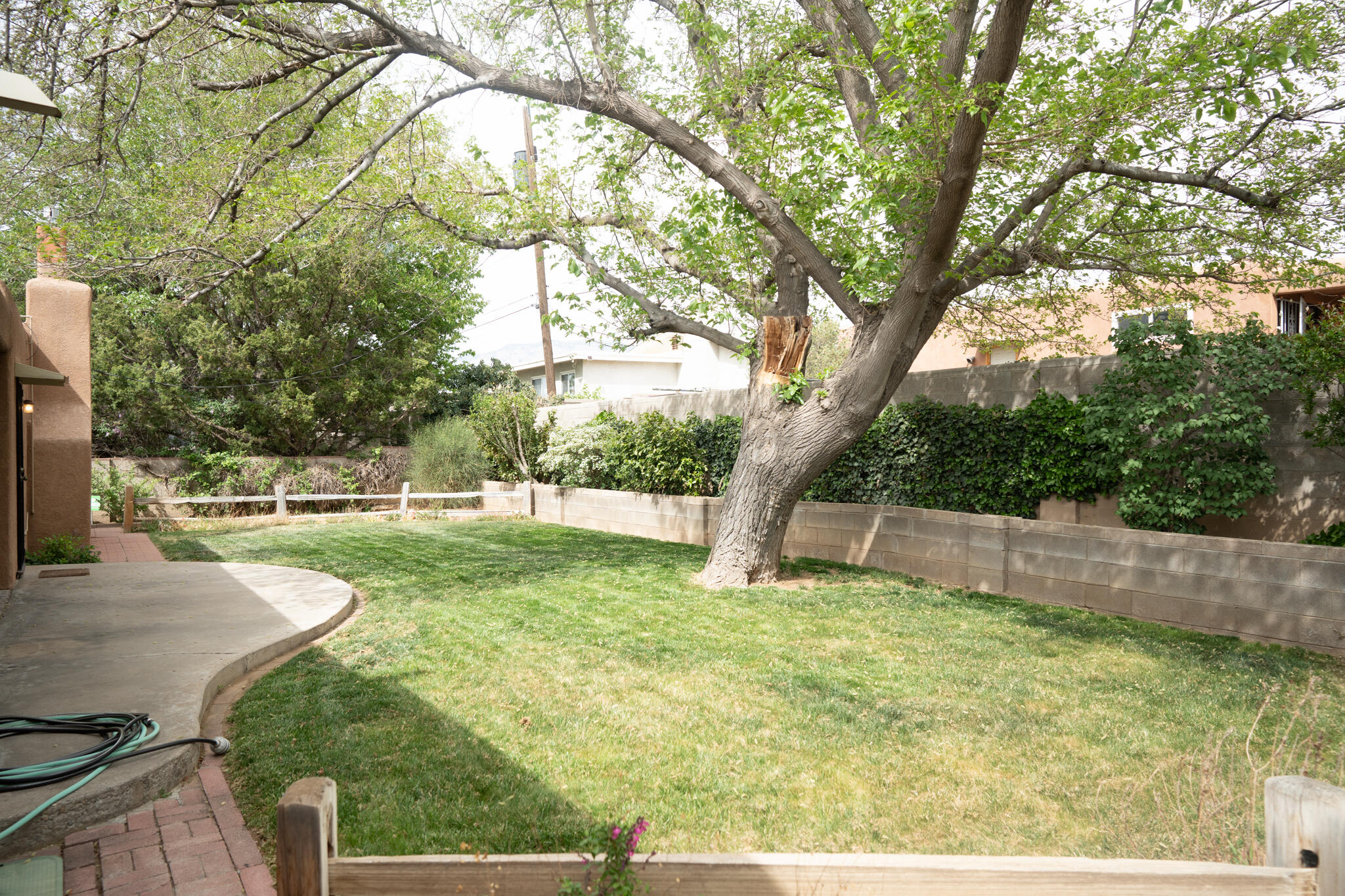 3112 Blume Street NE