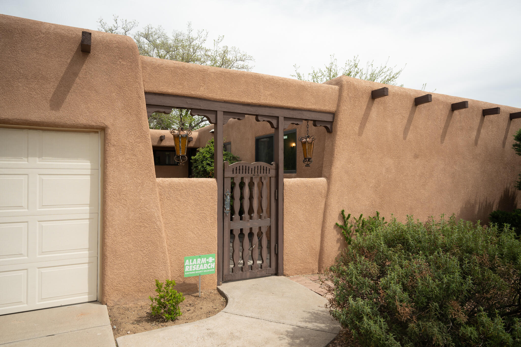 3112 Blume Street NE