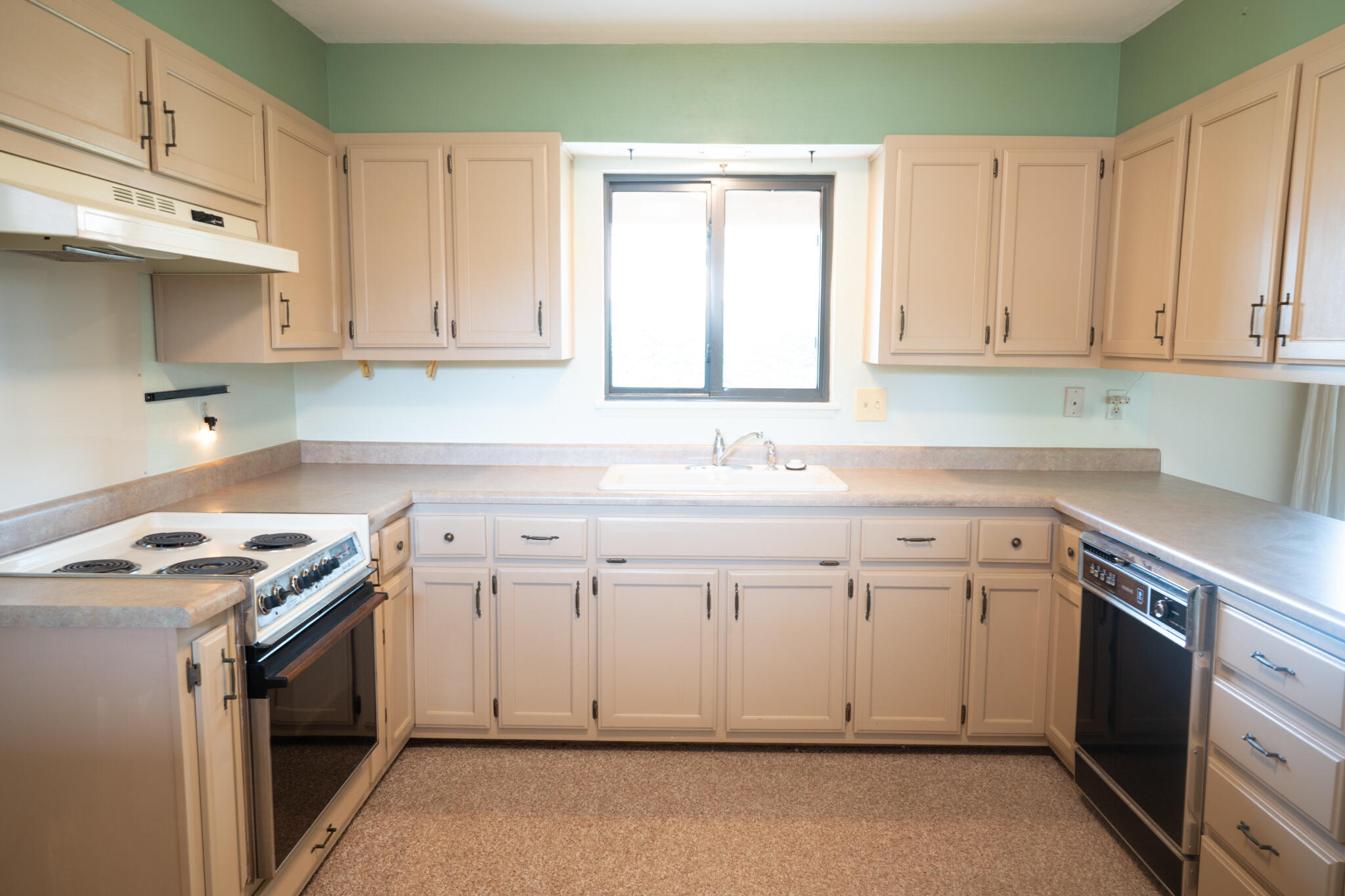 3112 Blume Street NE