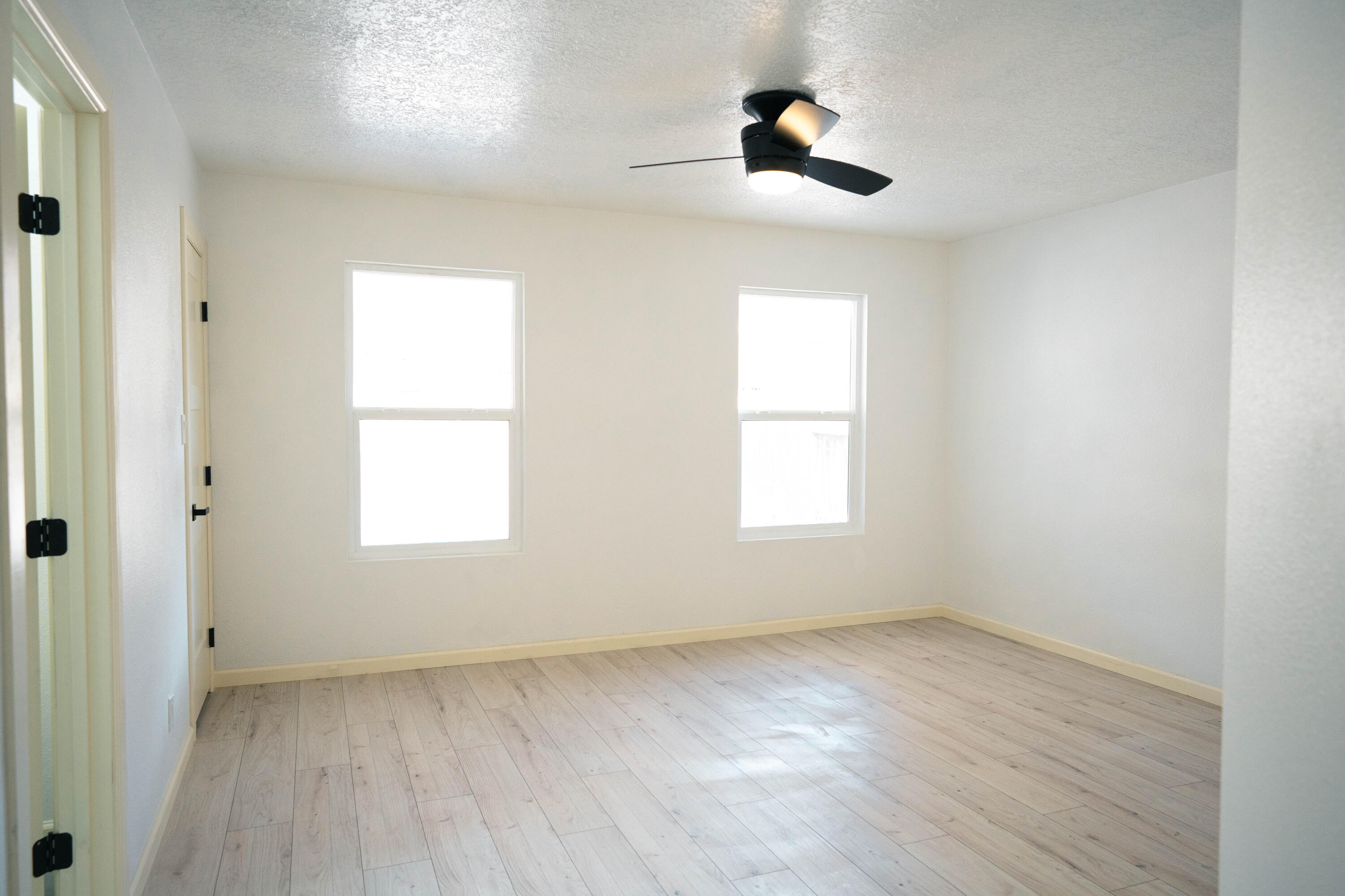 935 Peacock Drive SW