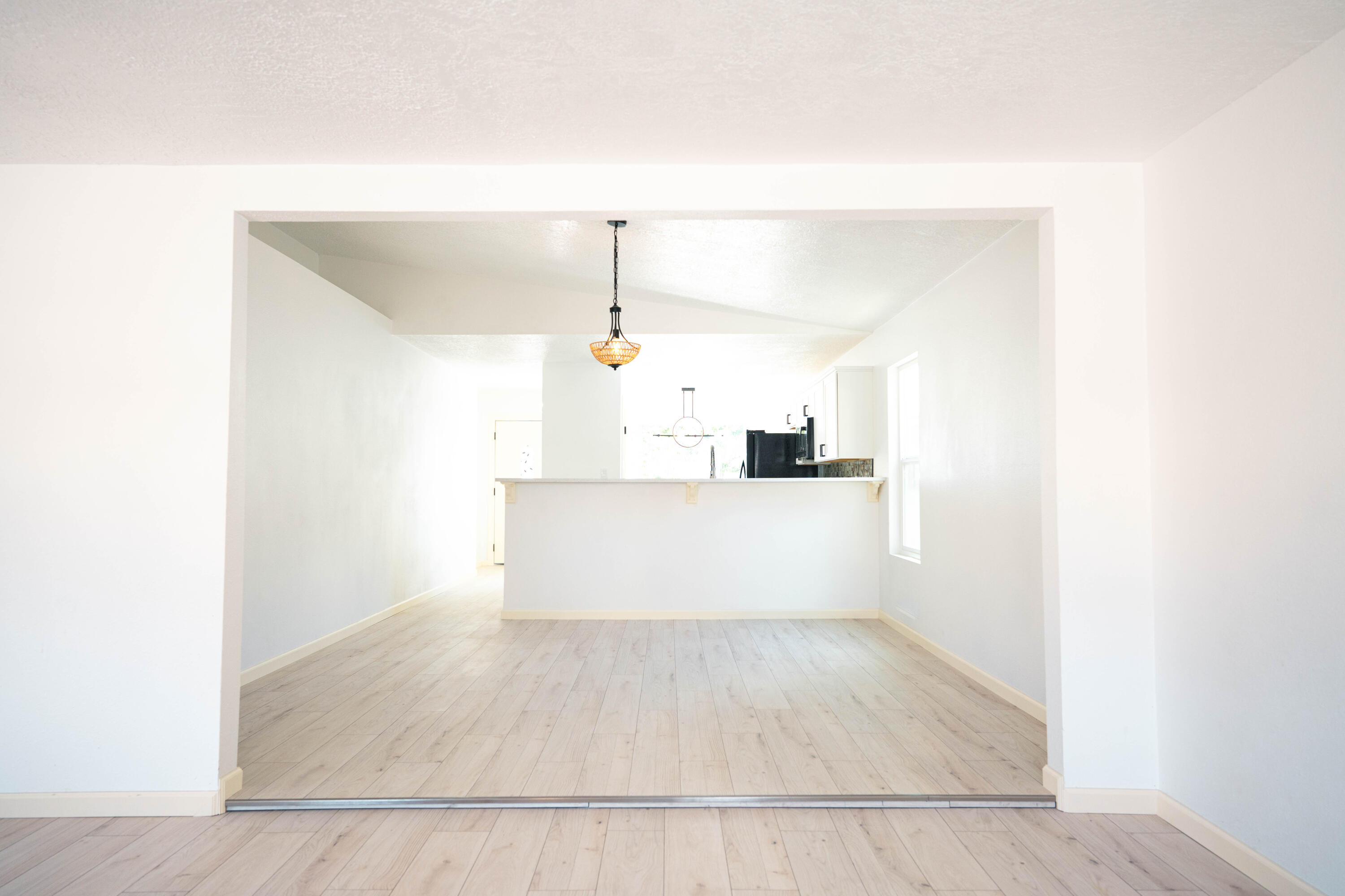 935 Peacock Drive SW