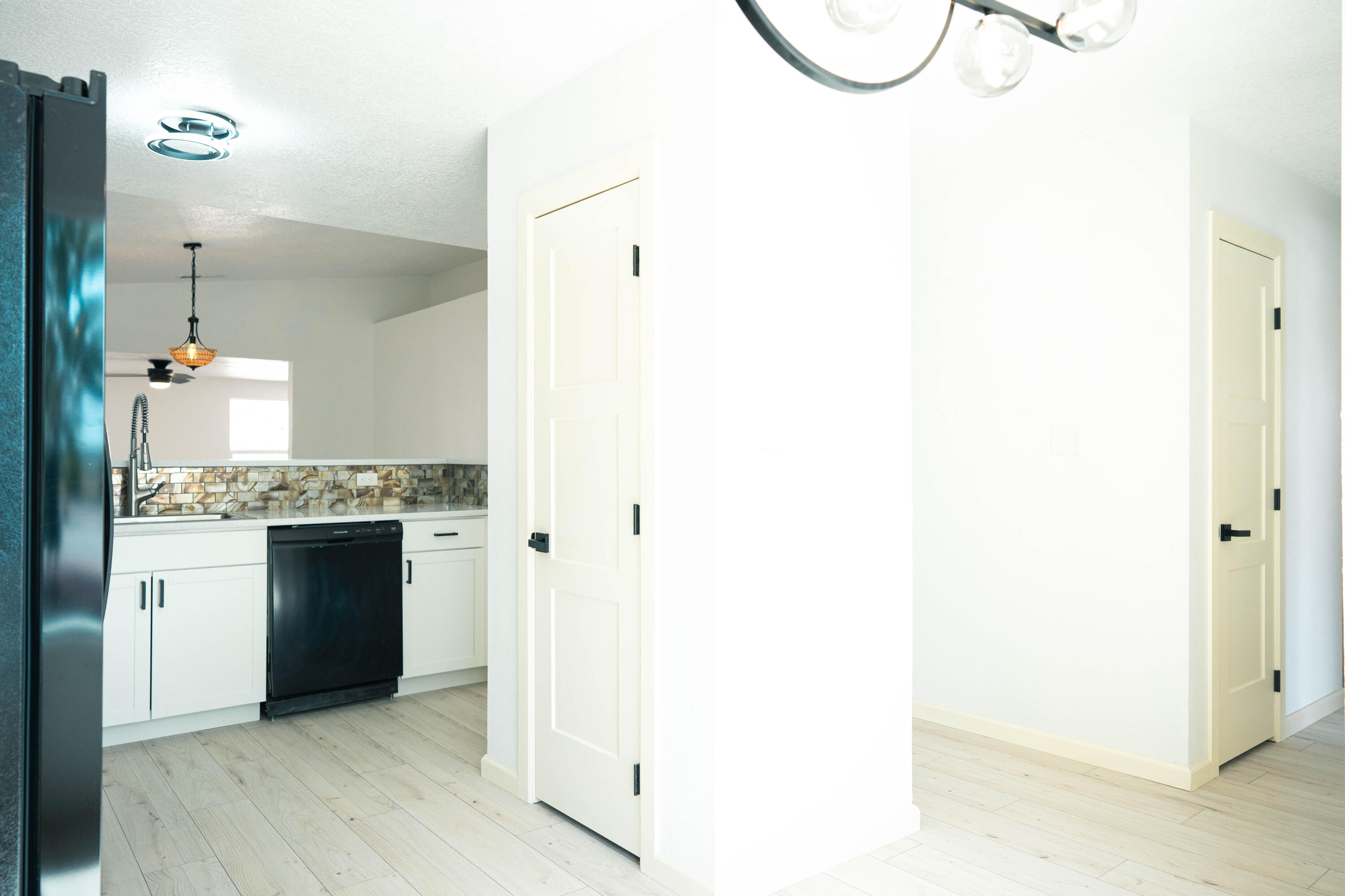 935 Peacock Drive SW