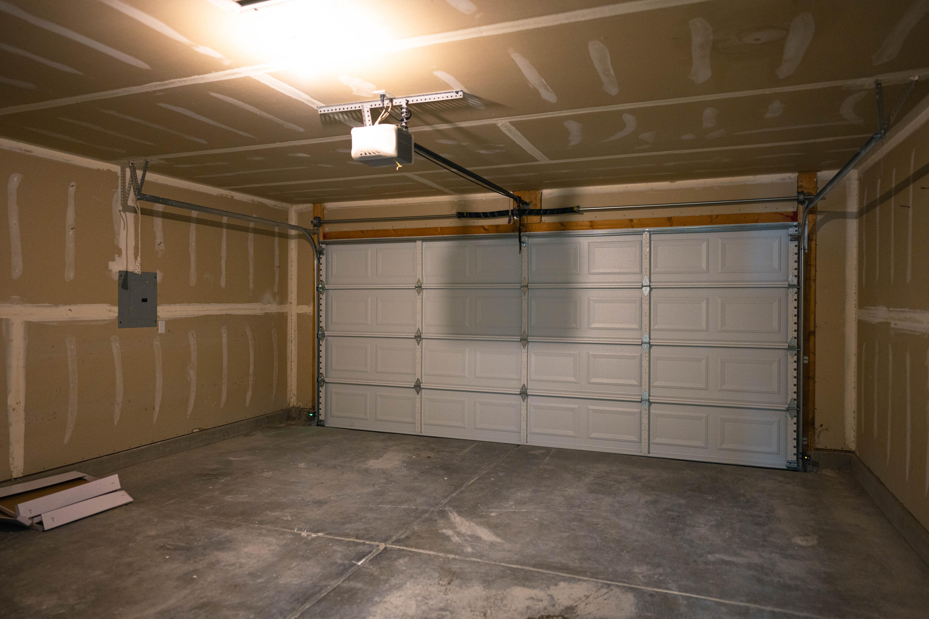 935 Peacock Drive SW