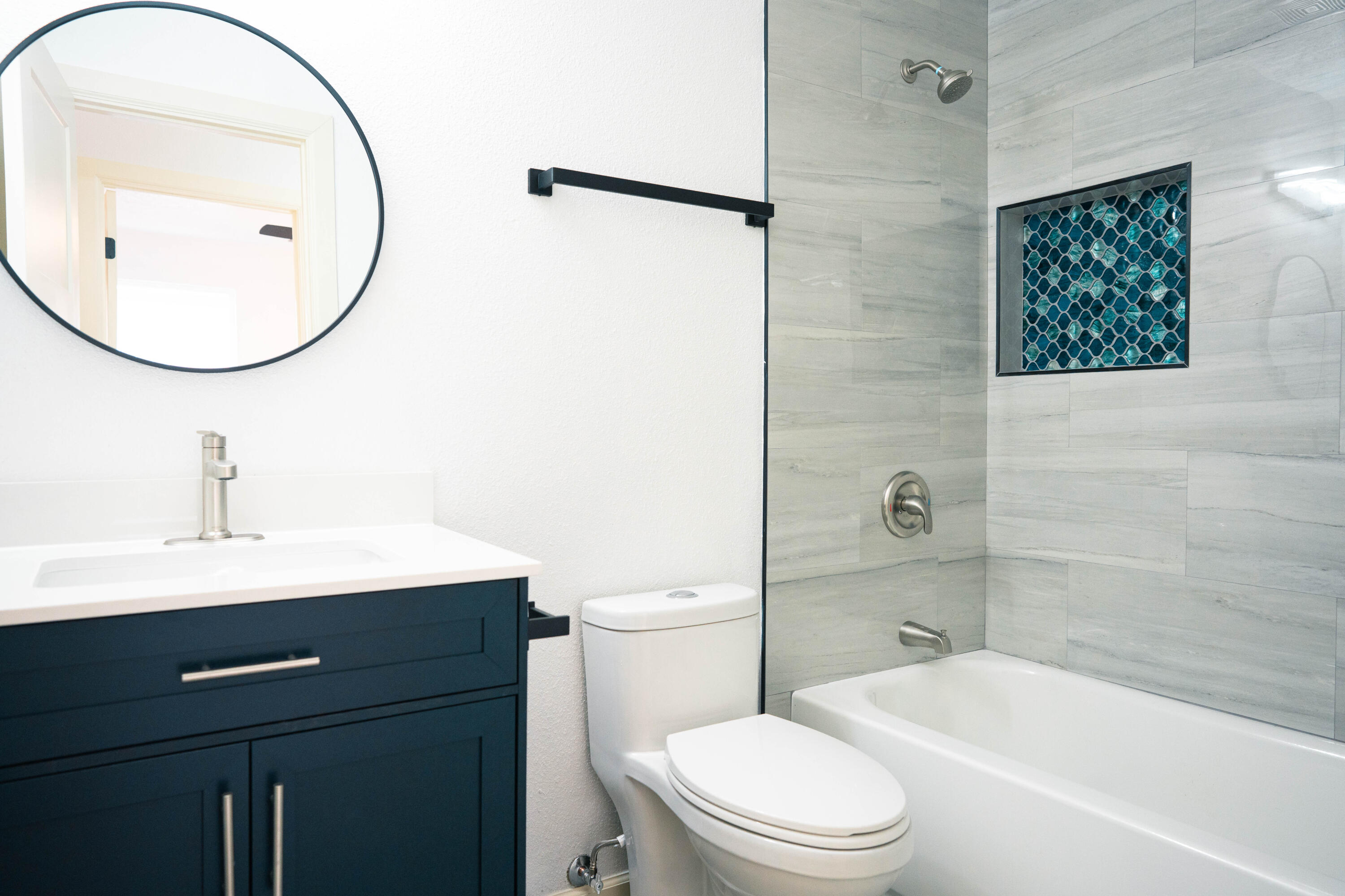 935 Peacock Drive SW