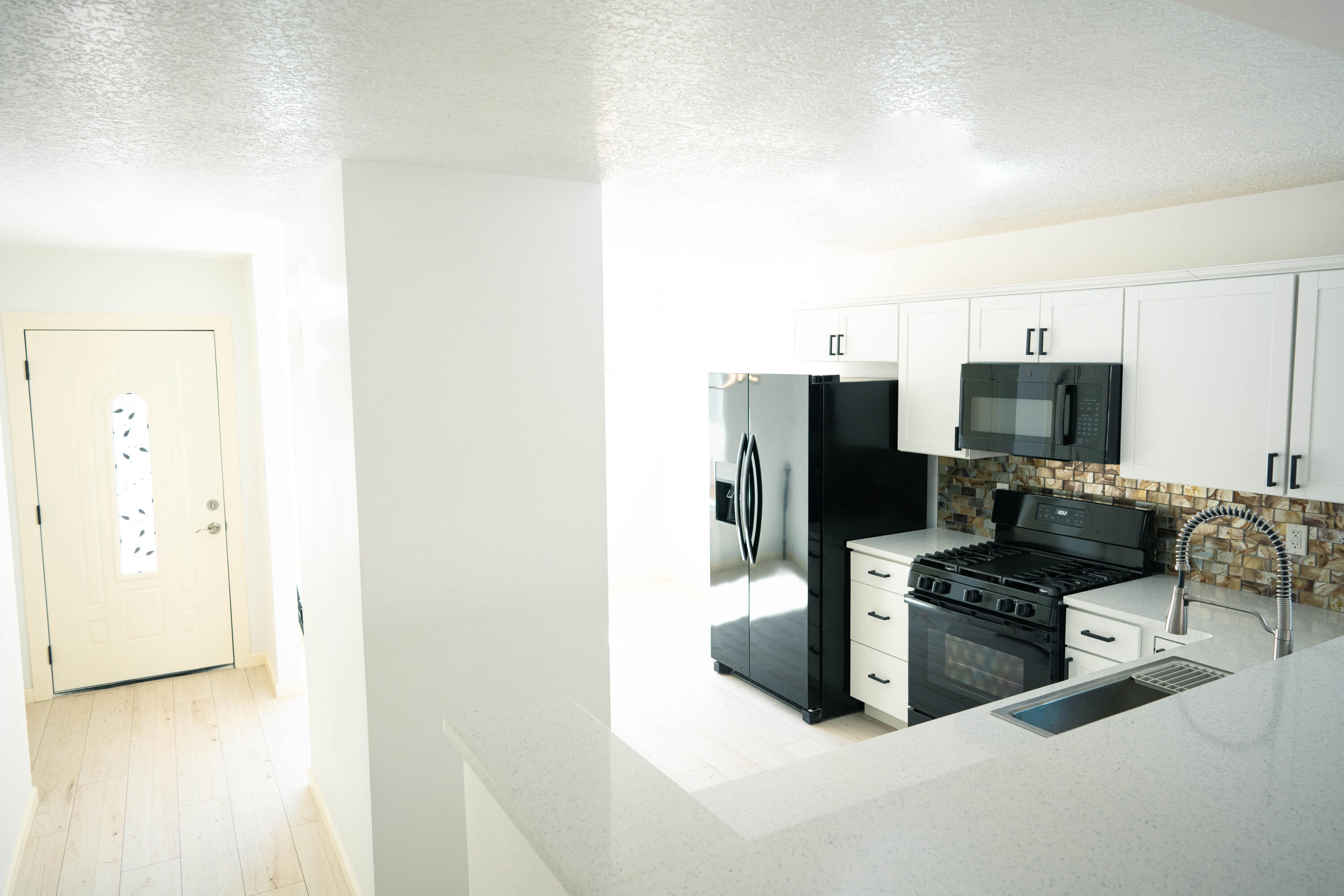 935 Peacock Drive SW