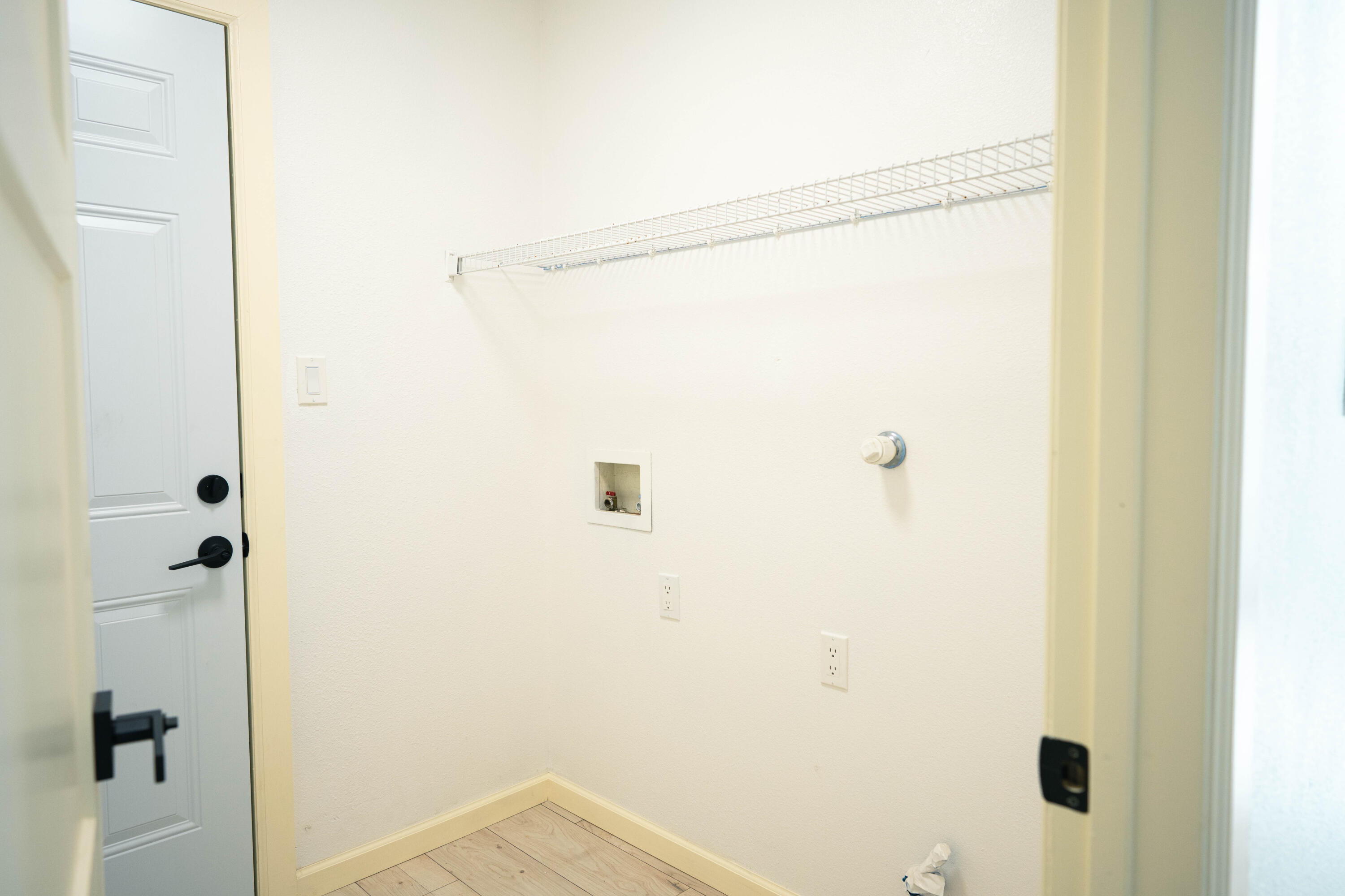 935 Peacock Drive SW