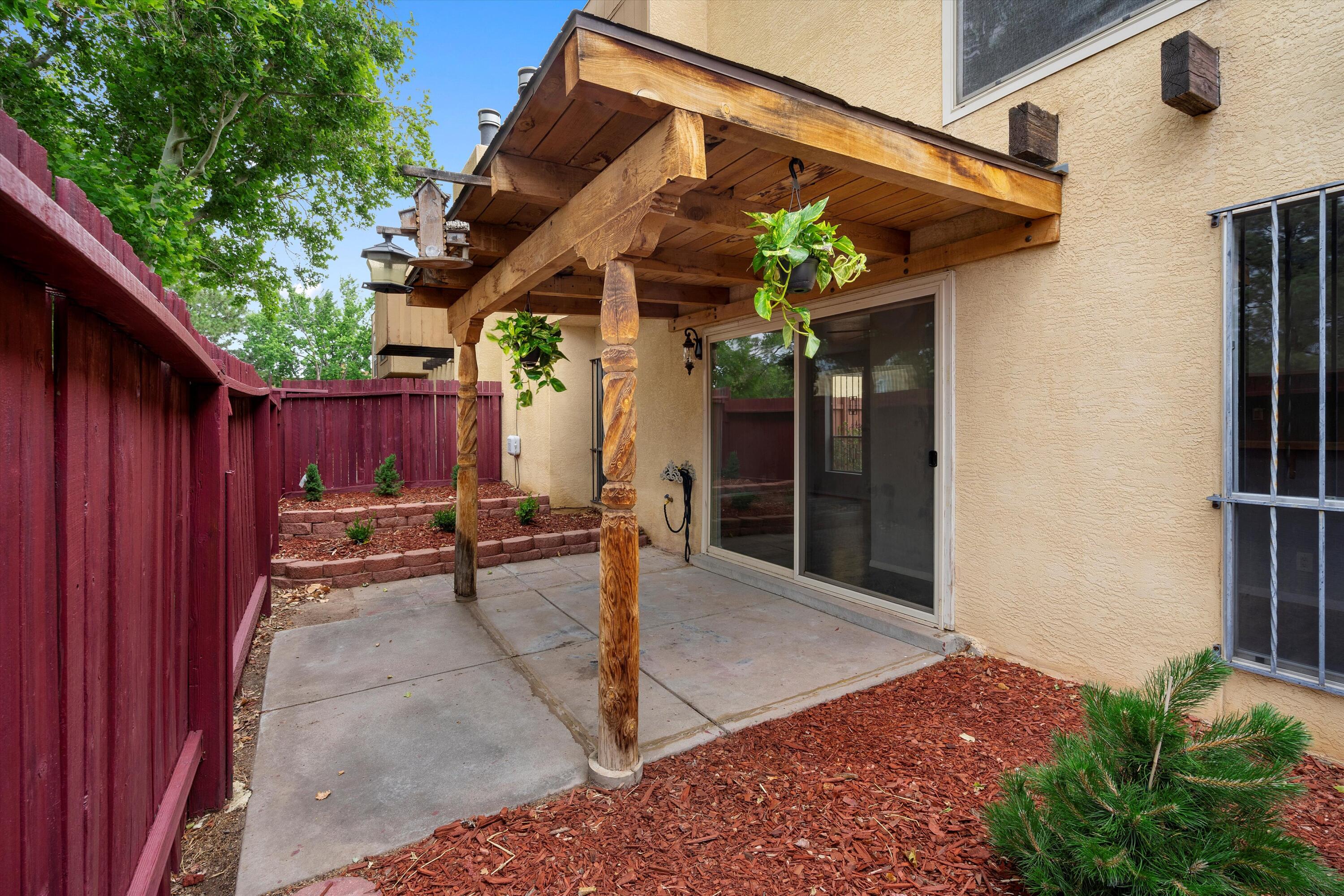 3 Calle De La Noche NE