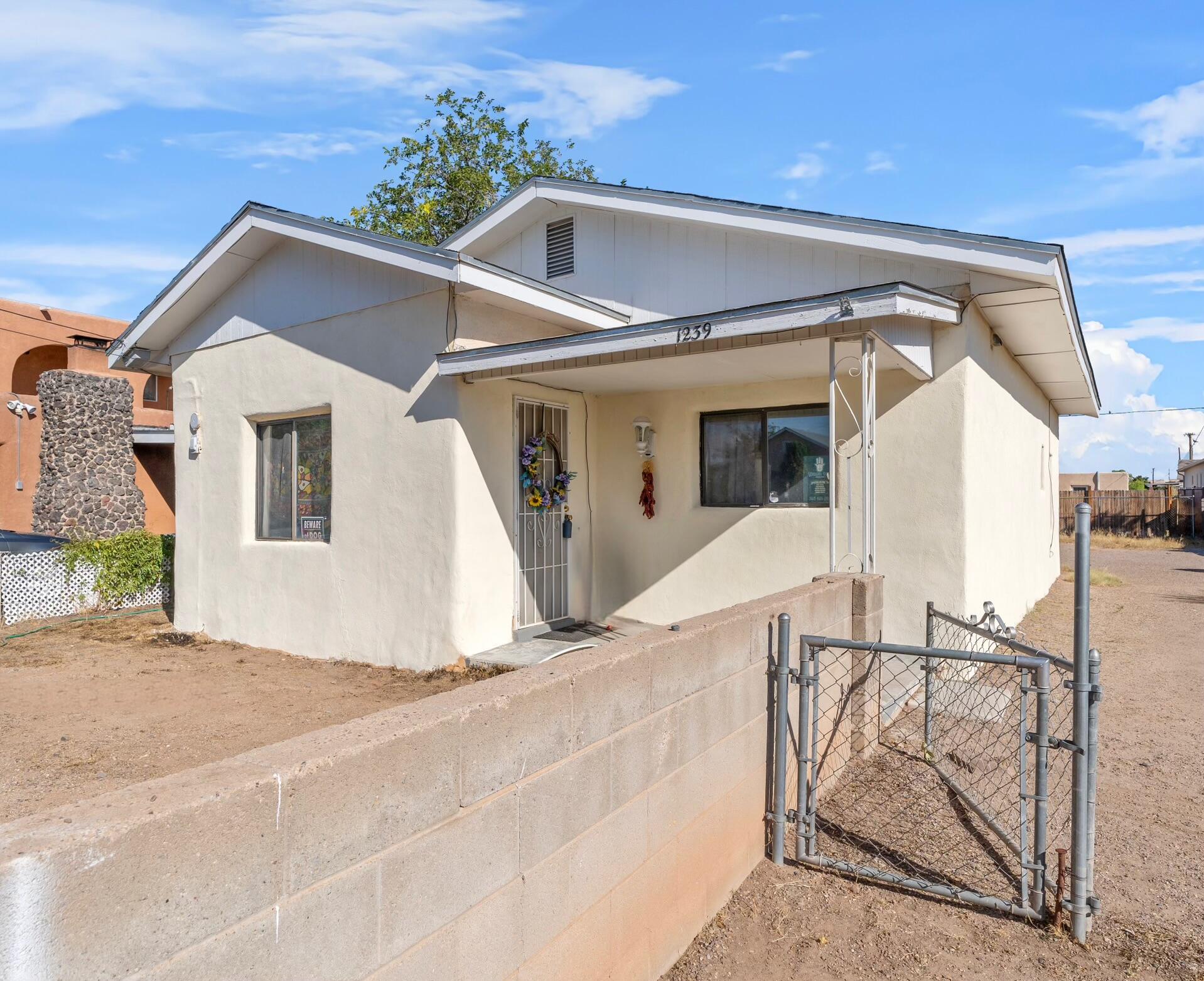 1239 Summer Avenue NW