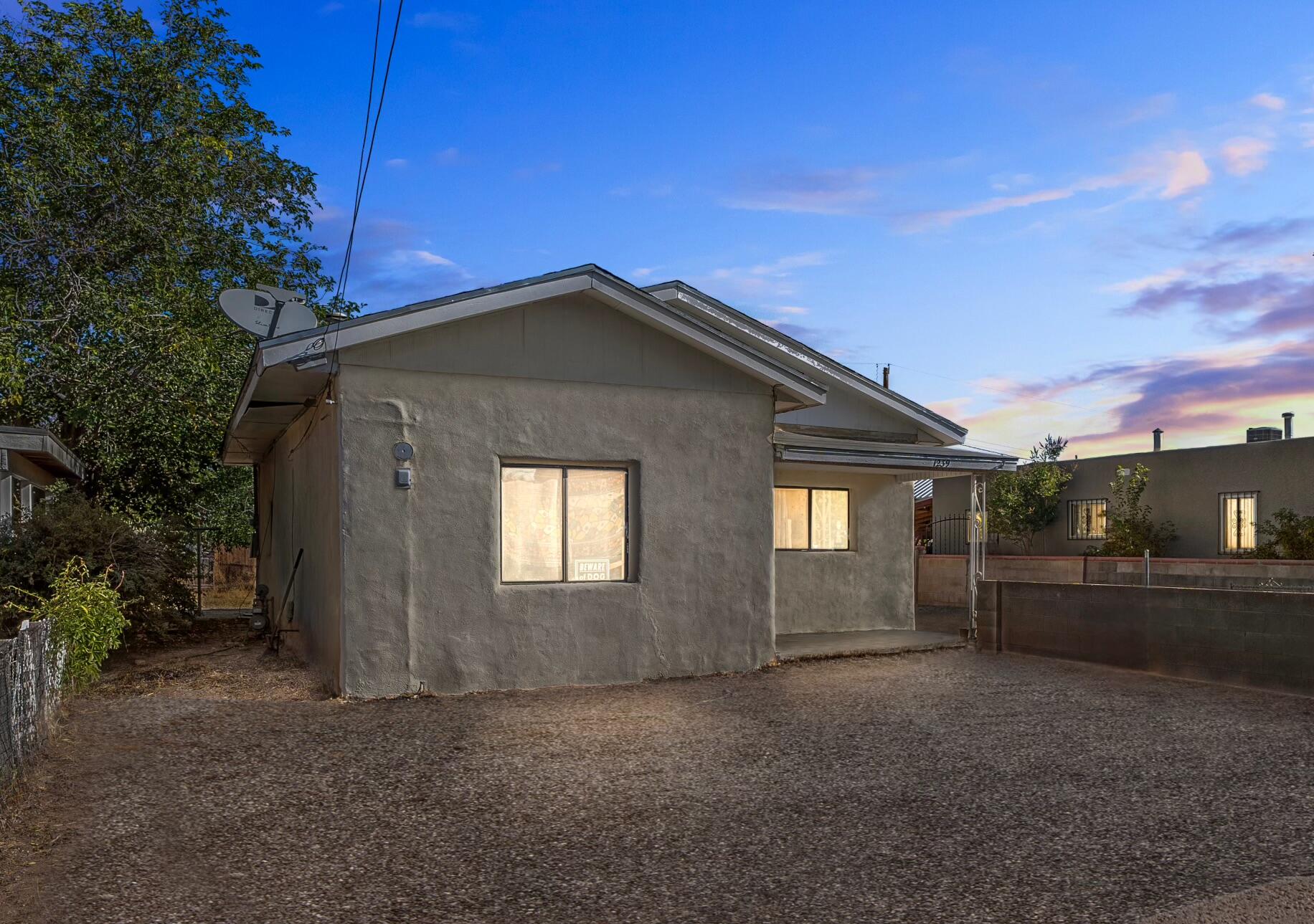 1239 Summer Avenue NW