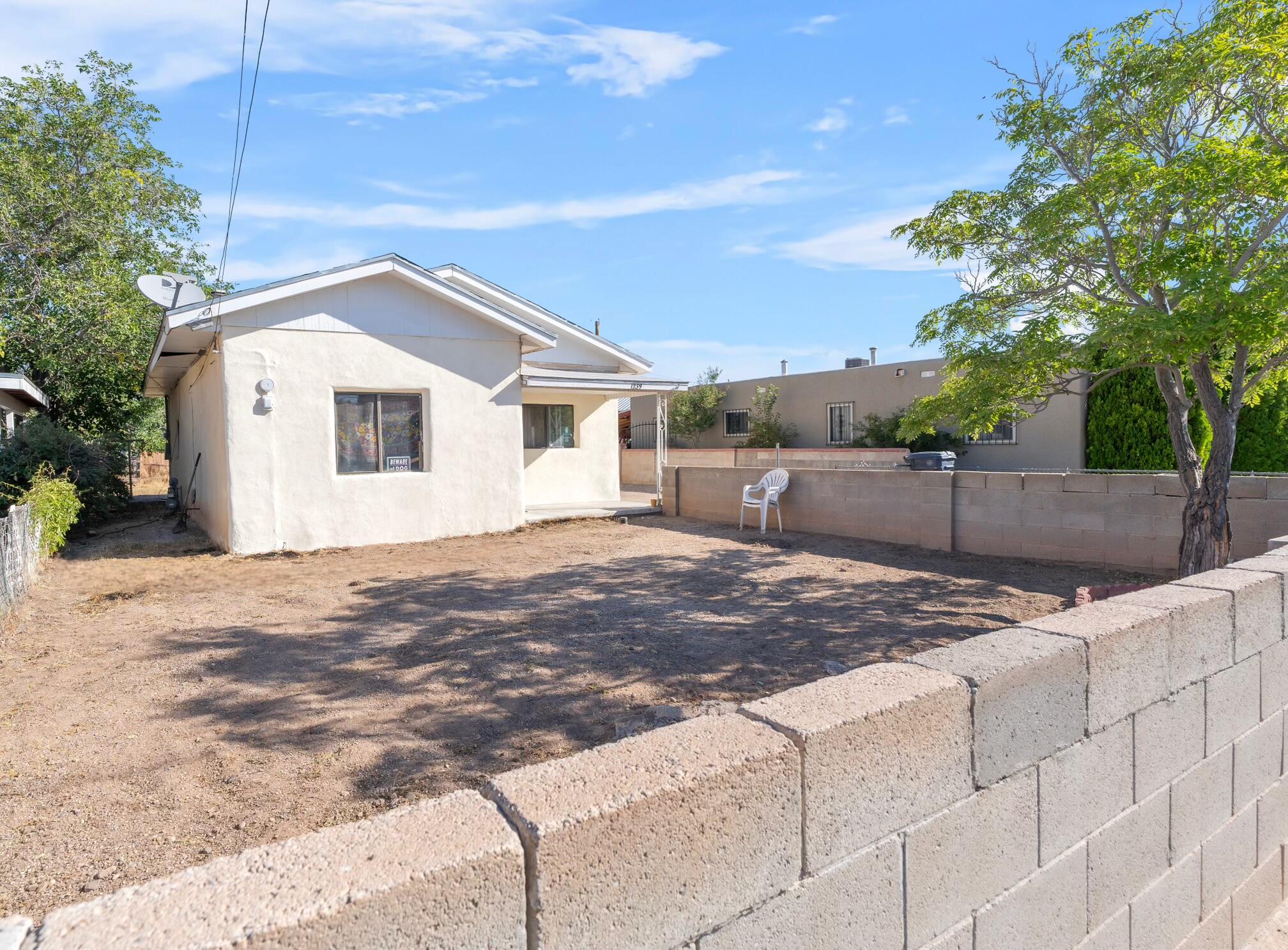 1239 Summer Avenue NW