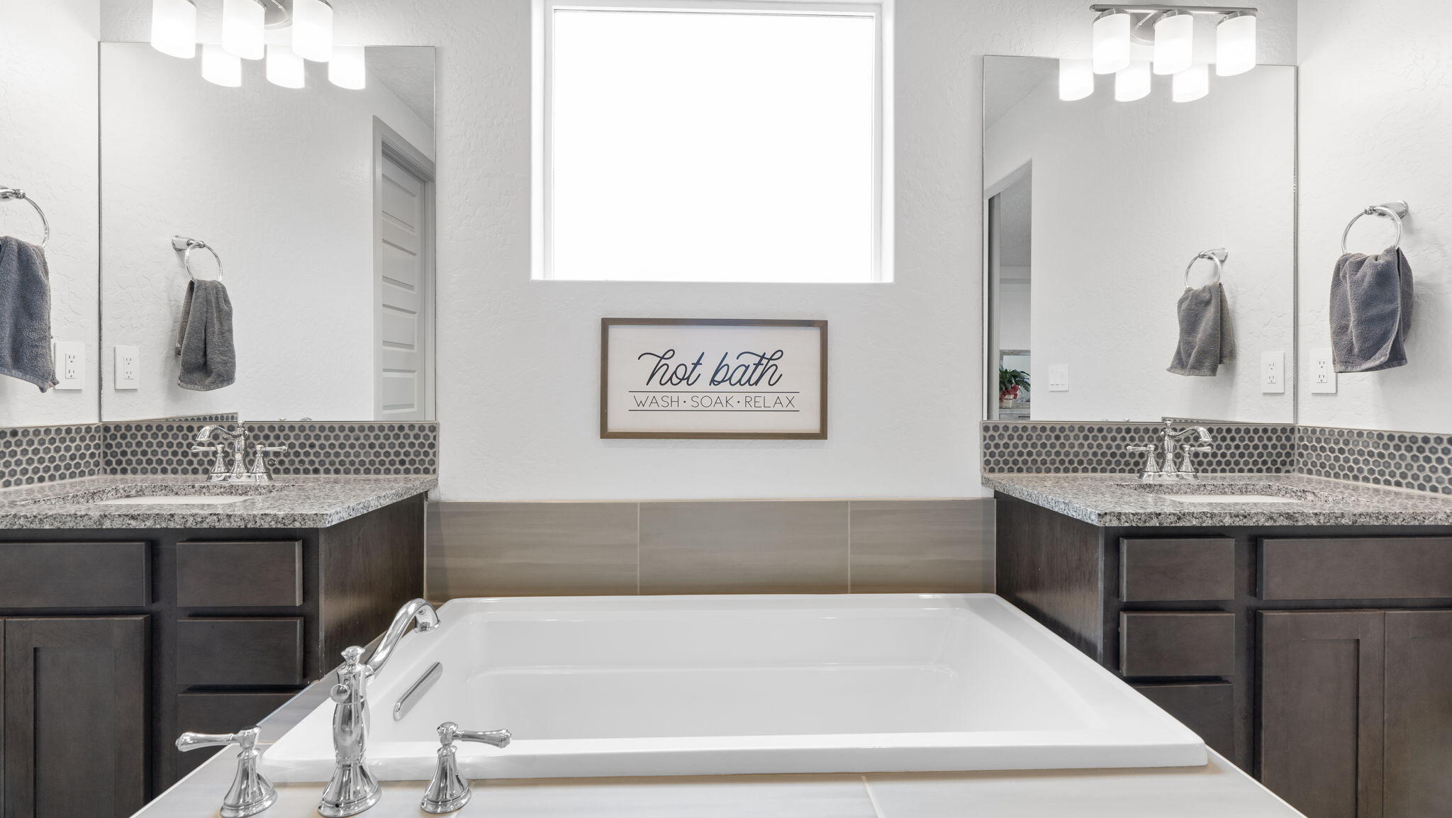 1657 Camino Culiacan SW