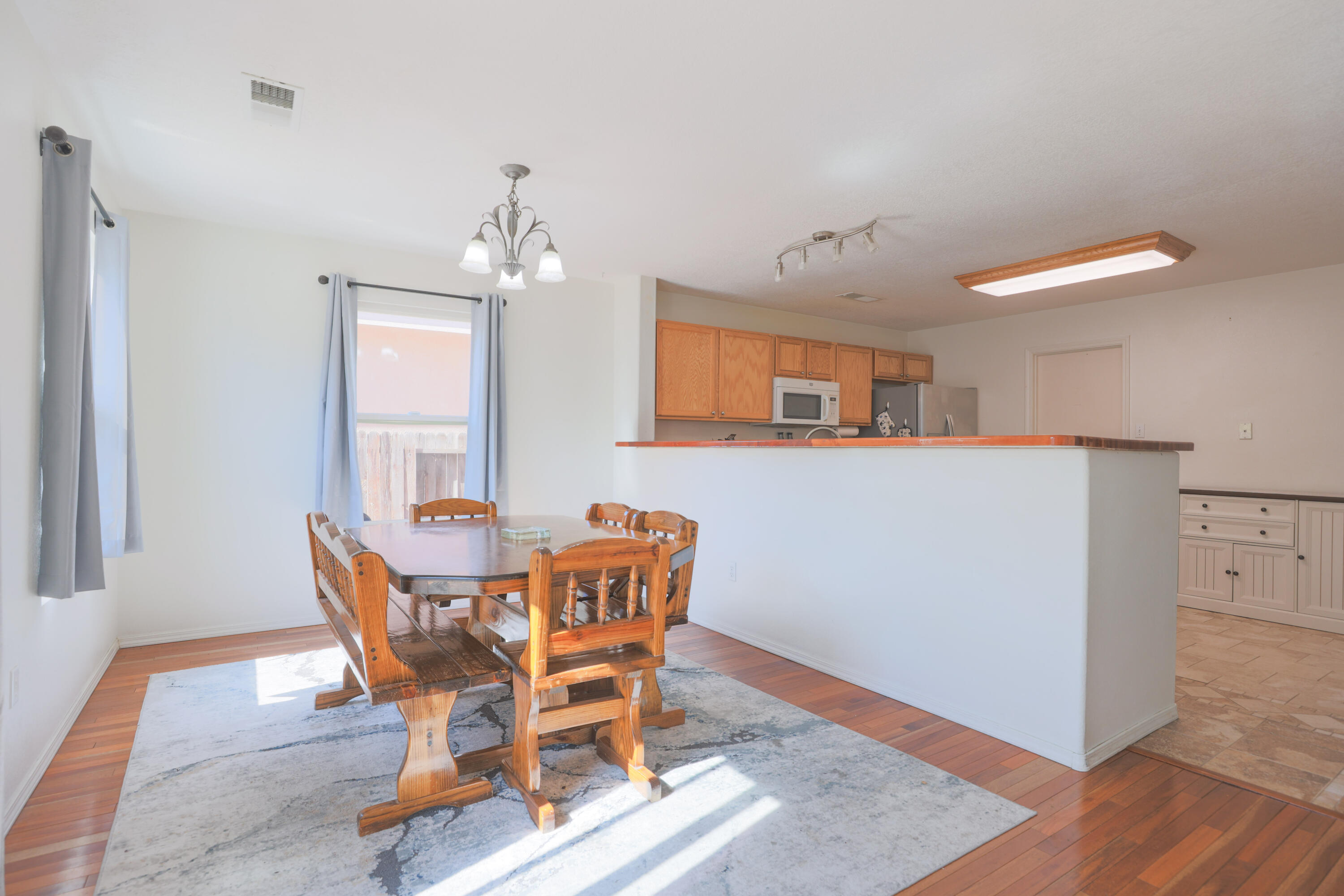 931 HAWK DRIVE Drive SW