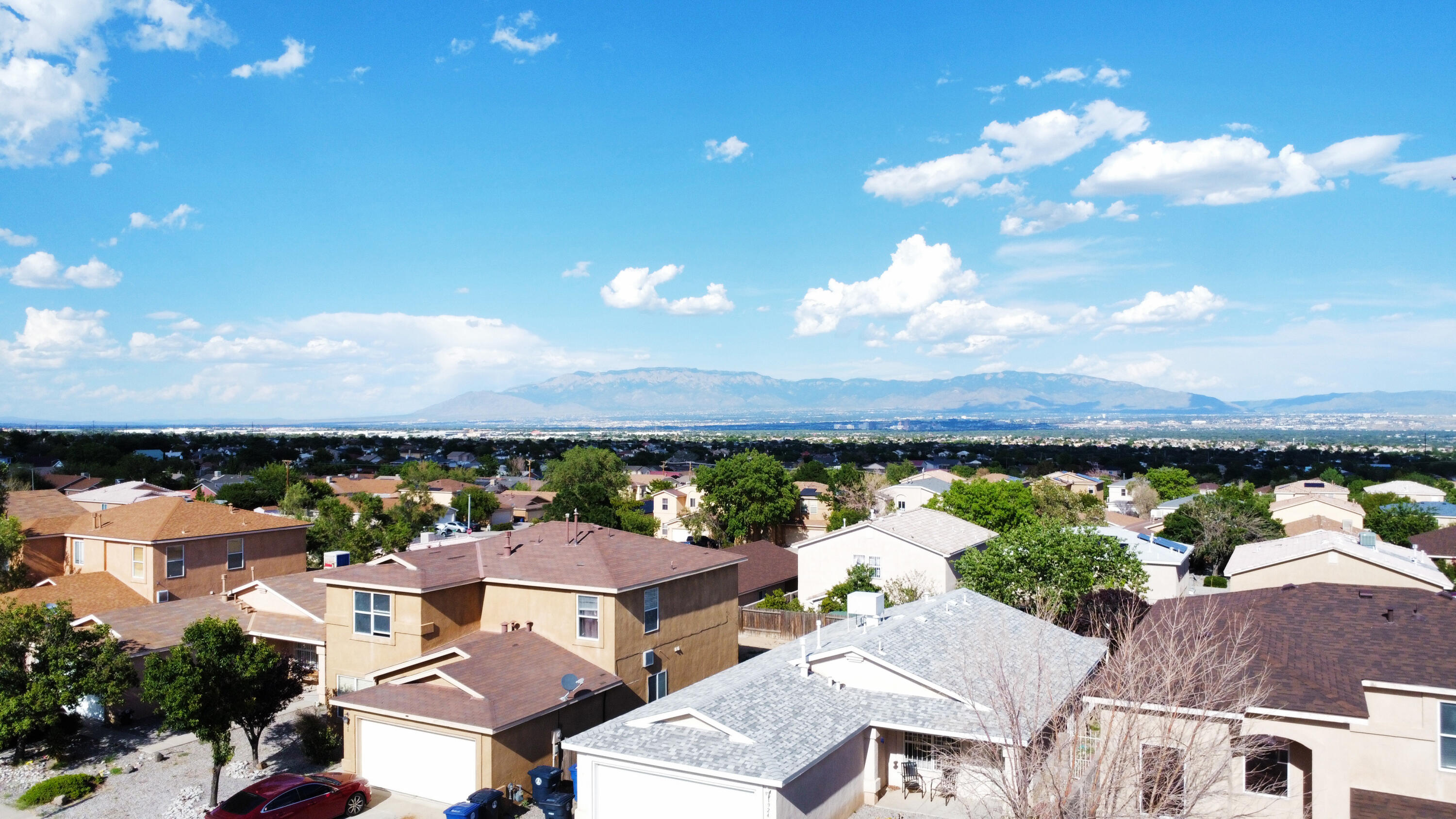 931 HAWK DRIVE Drive SW